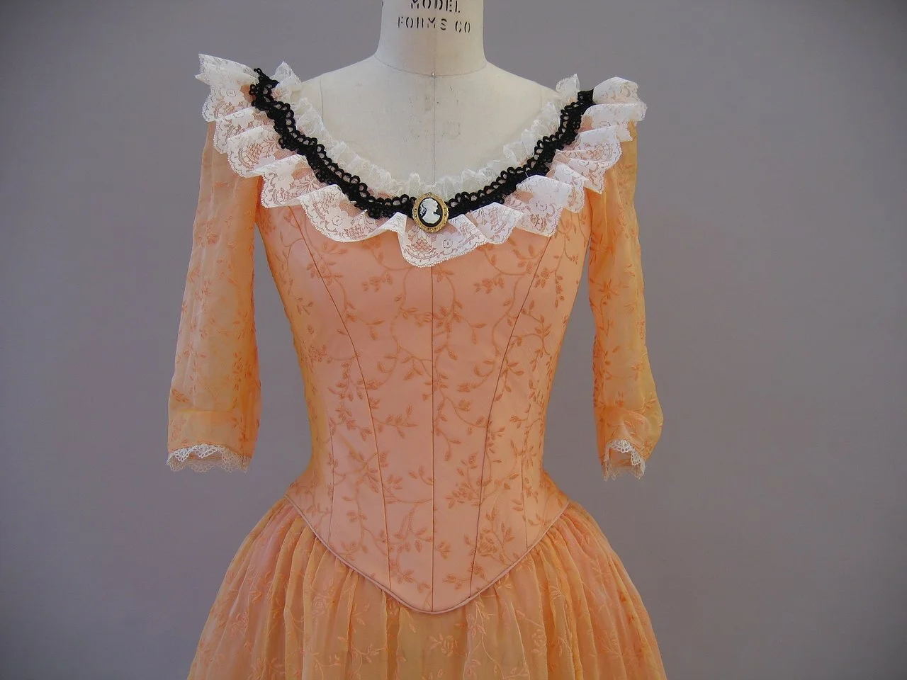 Carolina Ballet - Picnic on the Grass - Designer: William Ivey Long