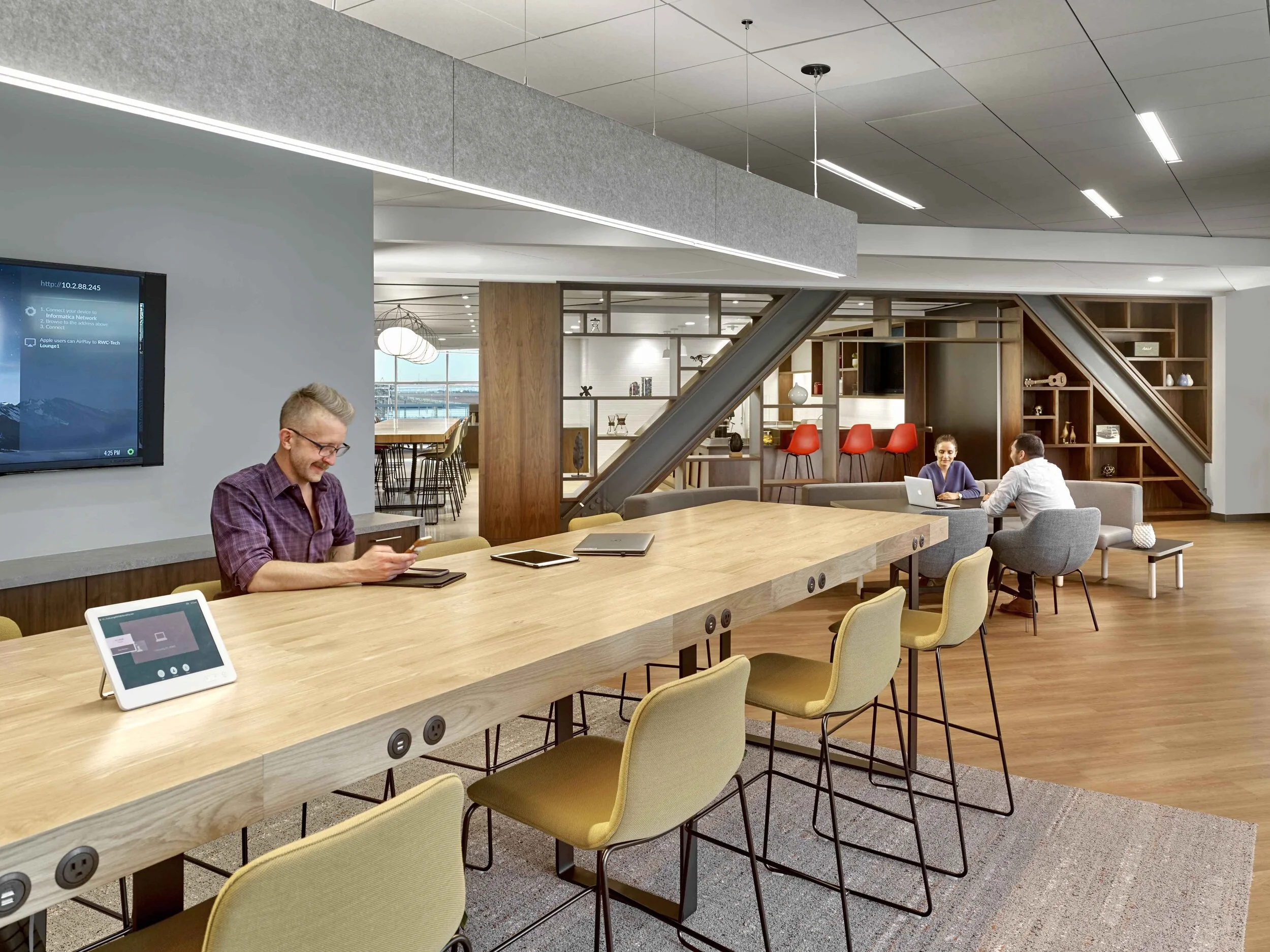 8. Informatica-4thFloor-10.jpg