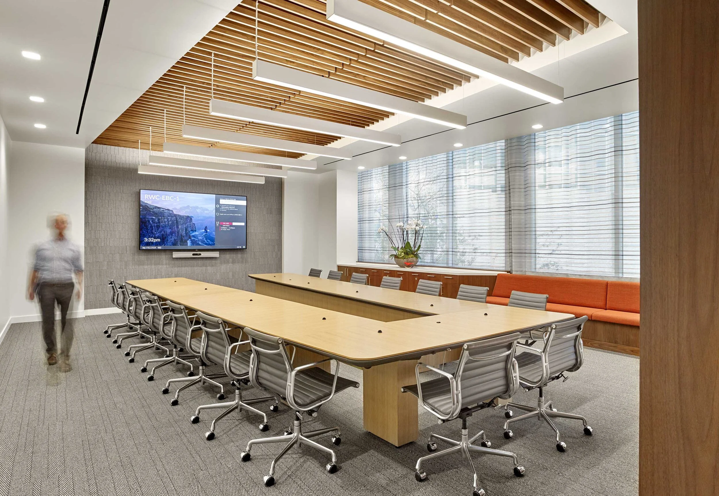3. Informatica_004_Lobby.jpg
