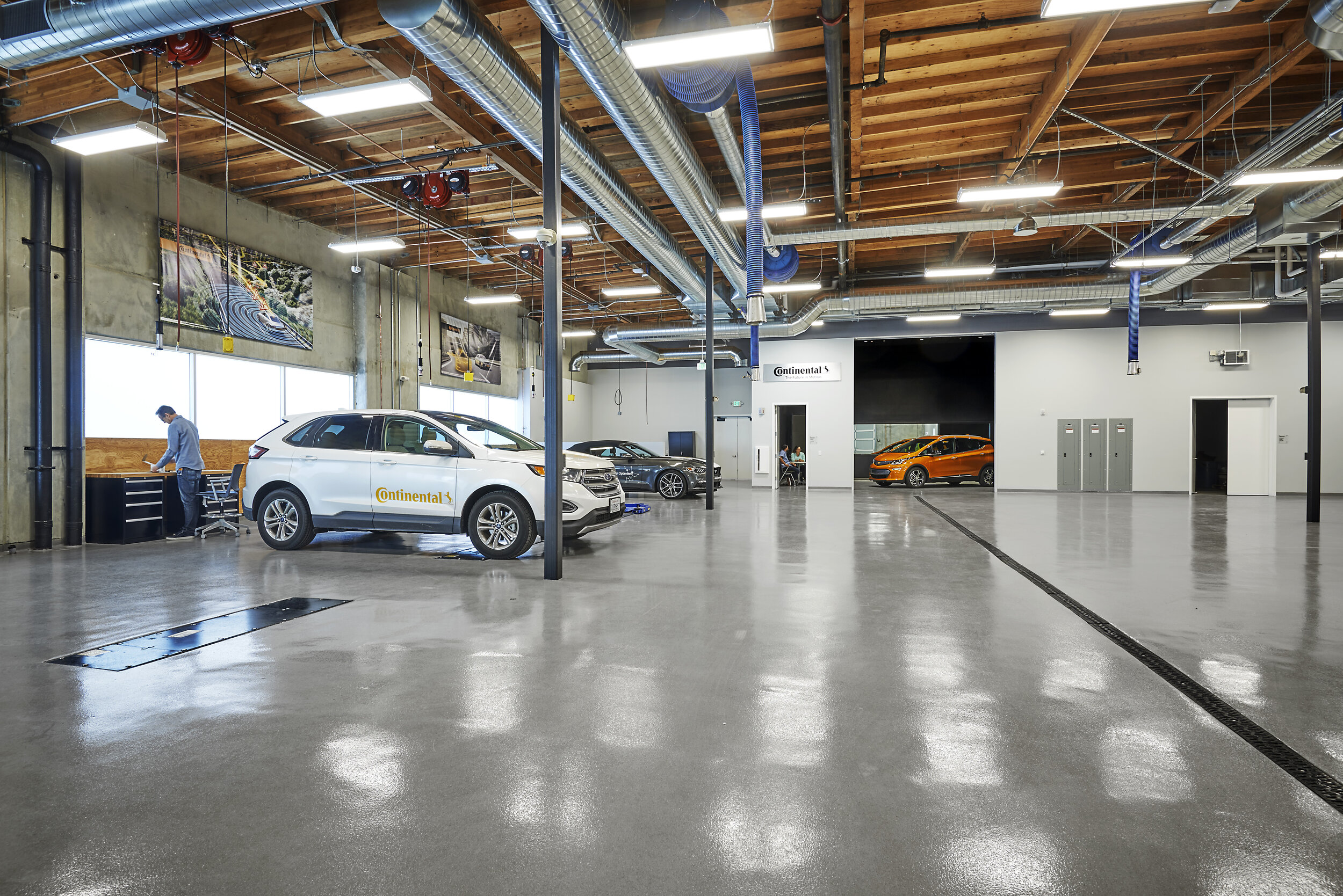 1_Vehicle Dev Lab.jpg