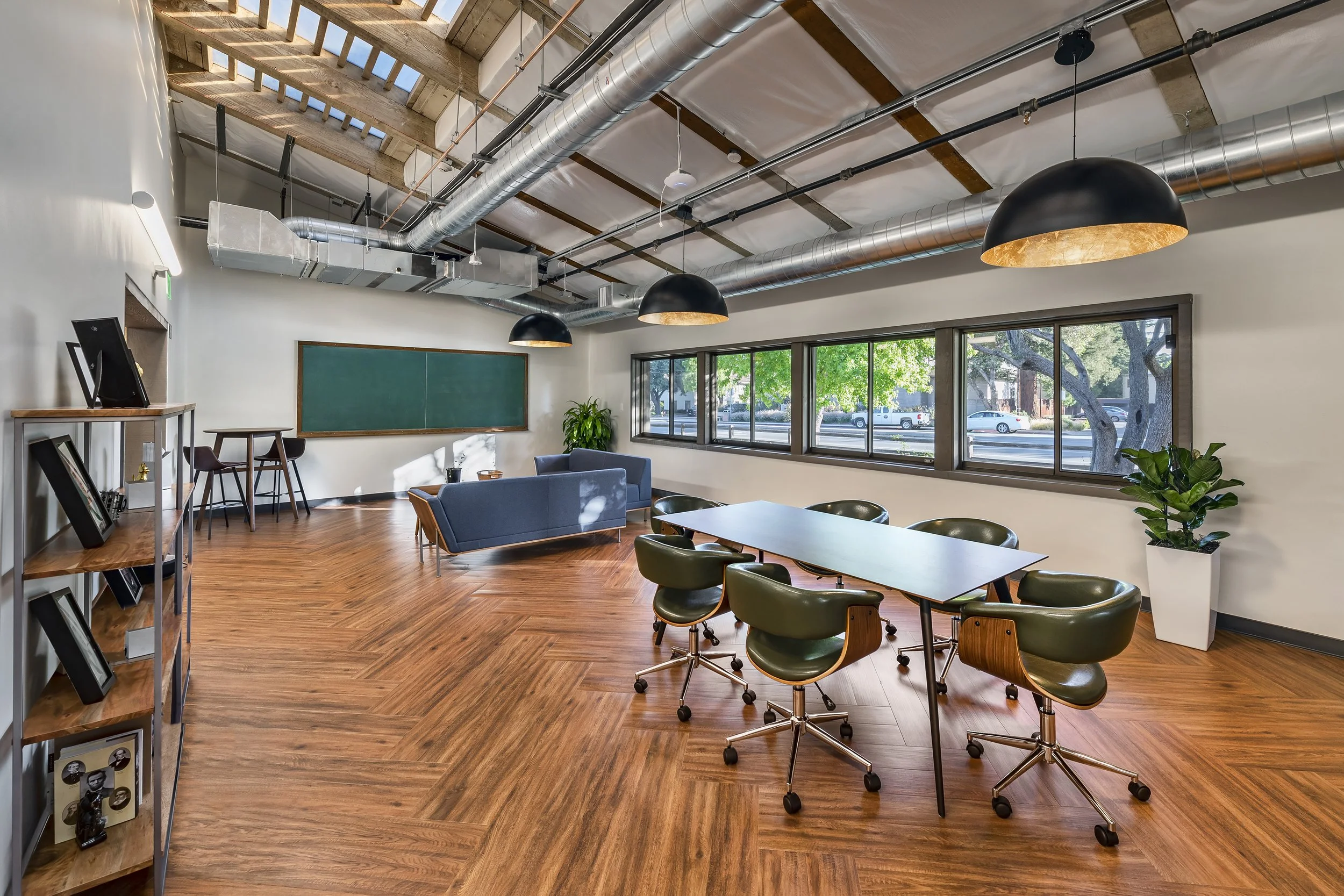 Robinhood_Exec_Office_Credit_Embarcadero_Capital_Partners.jpg