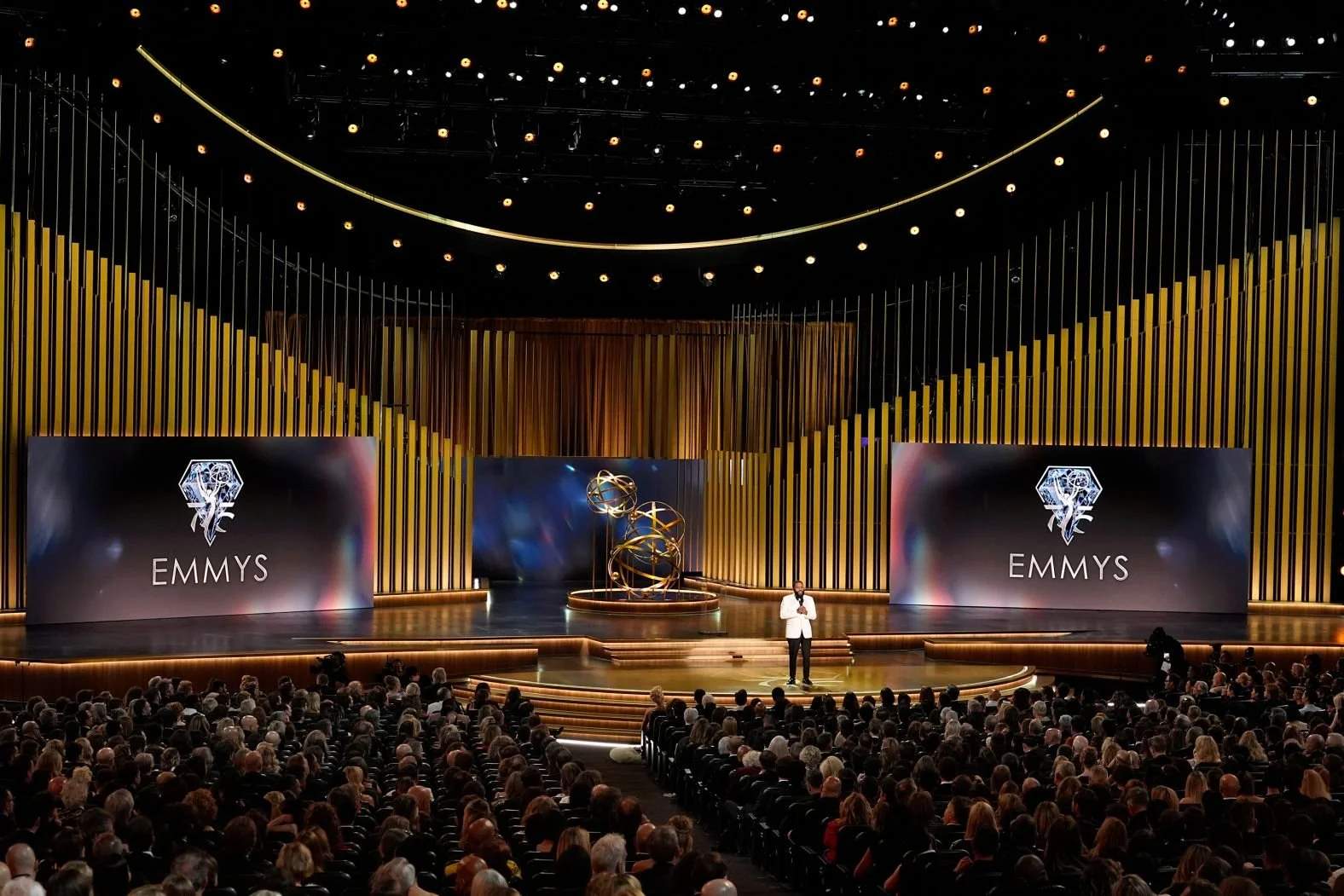 240115205414-11-75th-emmy-awards-show.jpg