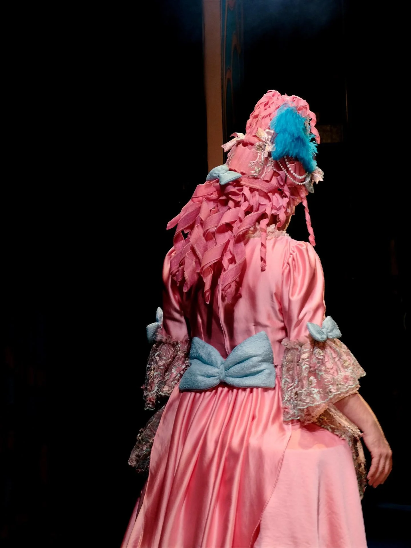 Details🎀🧵🪡

Thank you to all the extraordinary makers who made this possible, but especially to Liza &amp; David who went above and beyond to carry this crazy show across the finish line🩵

Wardrobe Supervisor: Liza Ashby 
Team Costume: 
David Bat