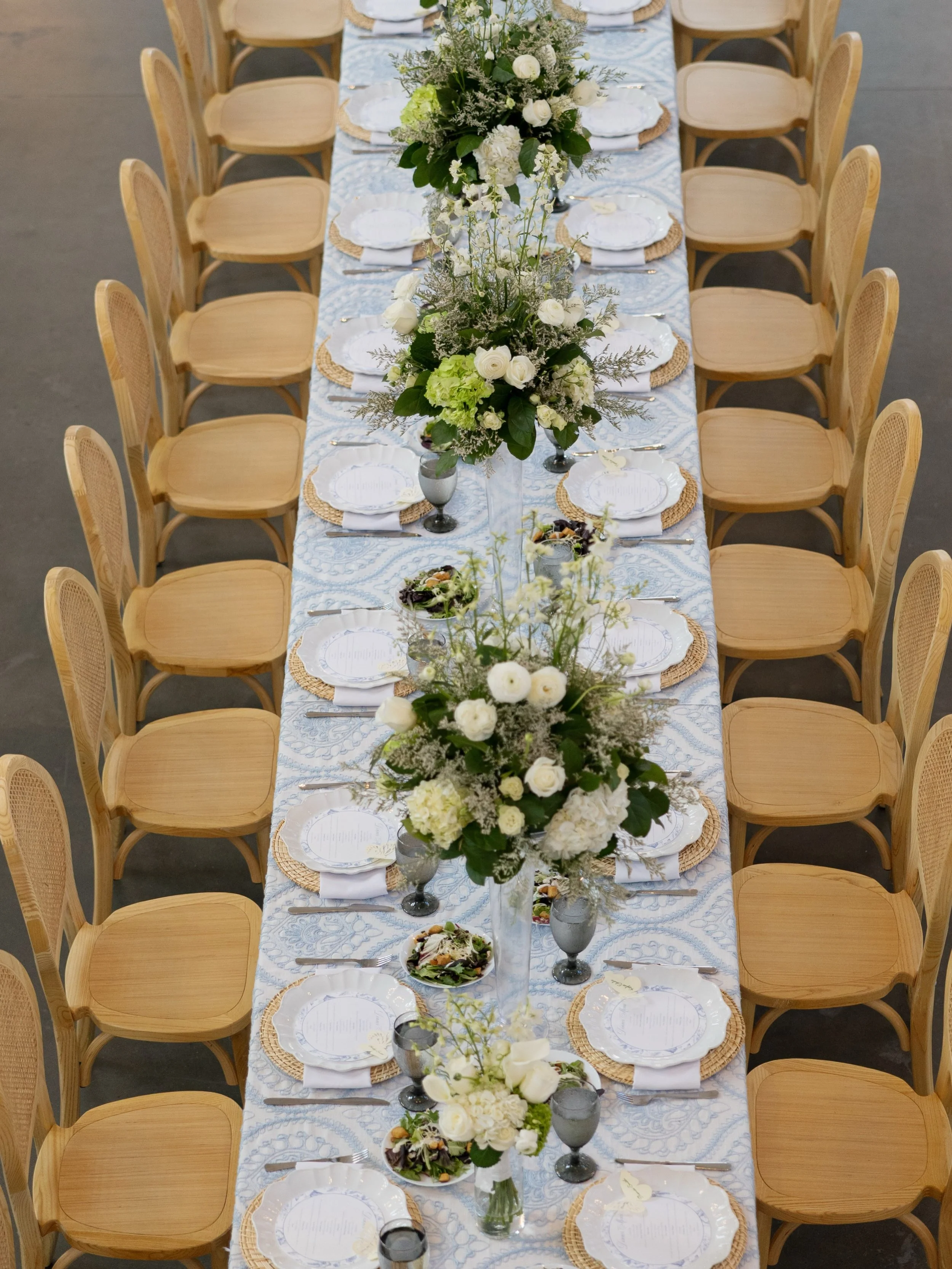 We could celebrate the Echols everyday! ✨🕊️

Vendors: 
@sierracatering 
@layasflowershop_ 
@caitharramanphoto 
@csweddingco 
@ecenttx 
@blushdbeautytx 
@vinyldancefloorwraps 
@dessertsbyholly 
@ebincevents