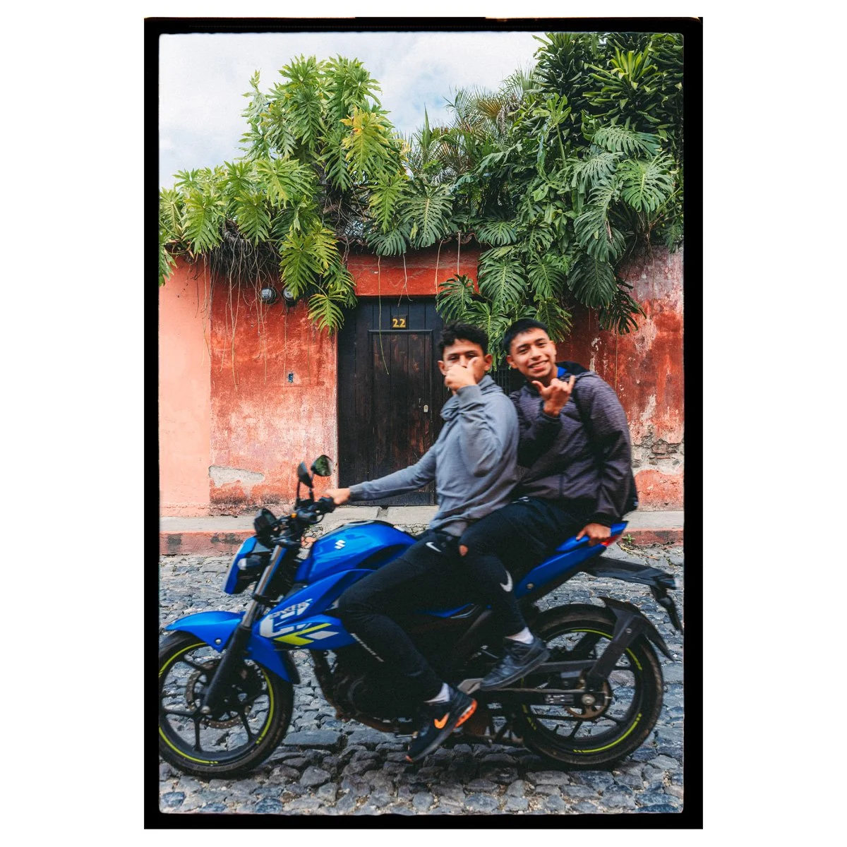 Film_Guatemala_Bike_Kids.jpg
