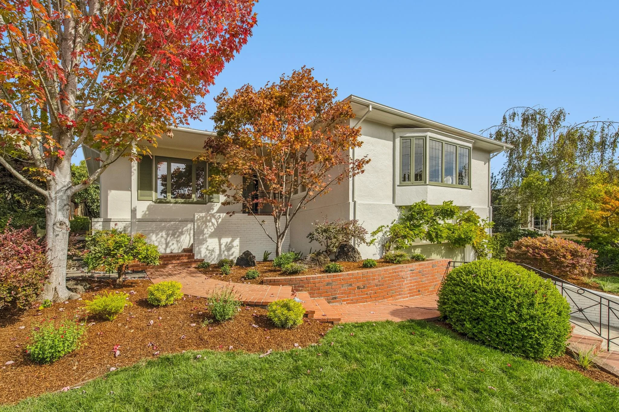 140 Indian Road, Piedmont - List Price $2,495,000