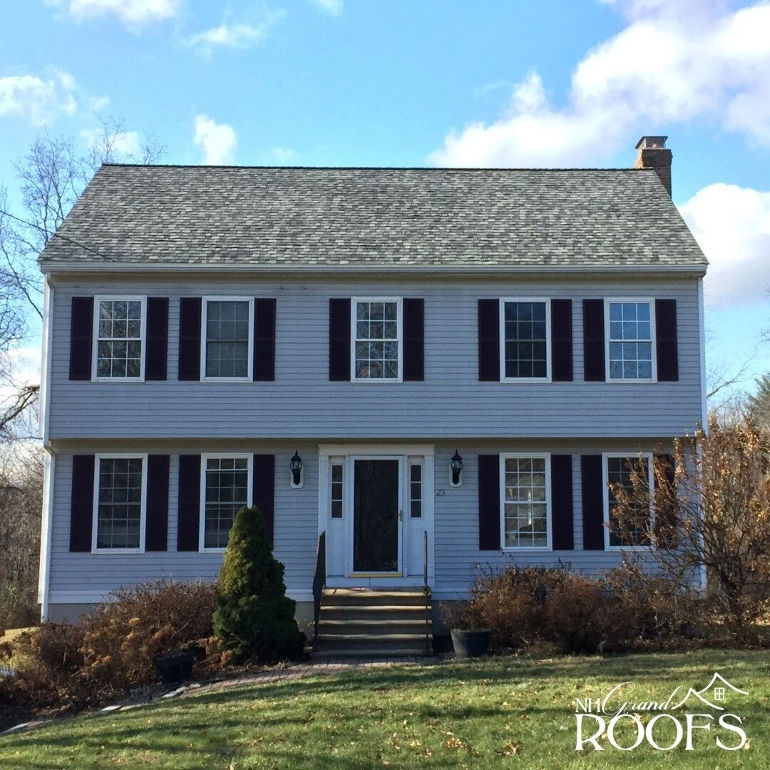 When the color of your new roof matches your house perfectly 🔥 Struggling to choose a shingle color or not sure where to start? Let us help! Call (603) 552-7152 or email info@nhgrandroofs.com to learn more.
www.nhgrandroofs.com
#nhgrandroofs #theg