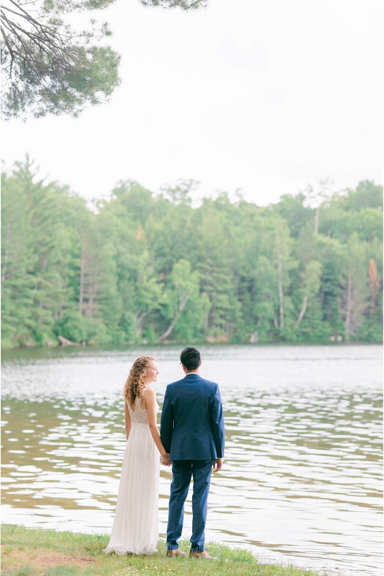 jessica-kovach-photography-lakeside-wisconsin-small-and-intimate-wedding-elopement-with-friends-and-family-211.jpg