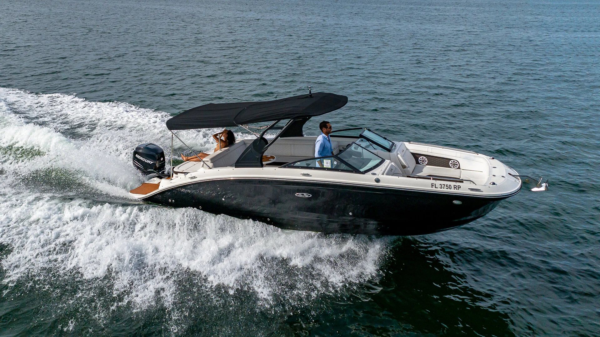 Miami_Yachting_Company_29_Sea_Ray1.jpg