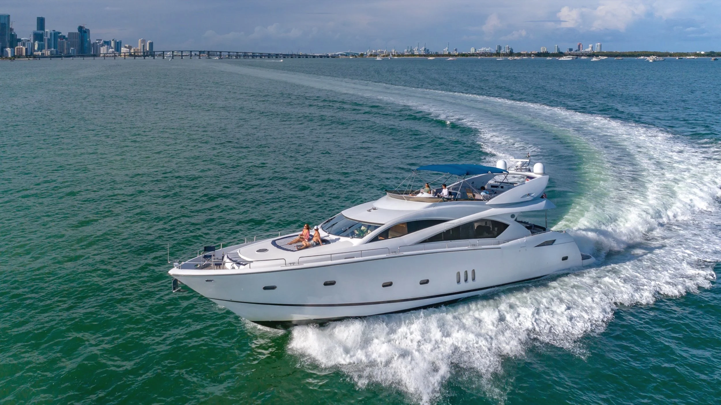 Miami_Yachting_Company_82_Sunseeker4.jpg