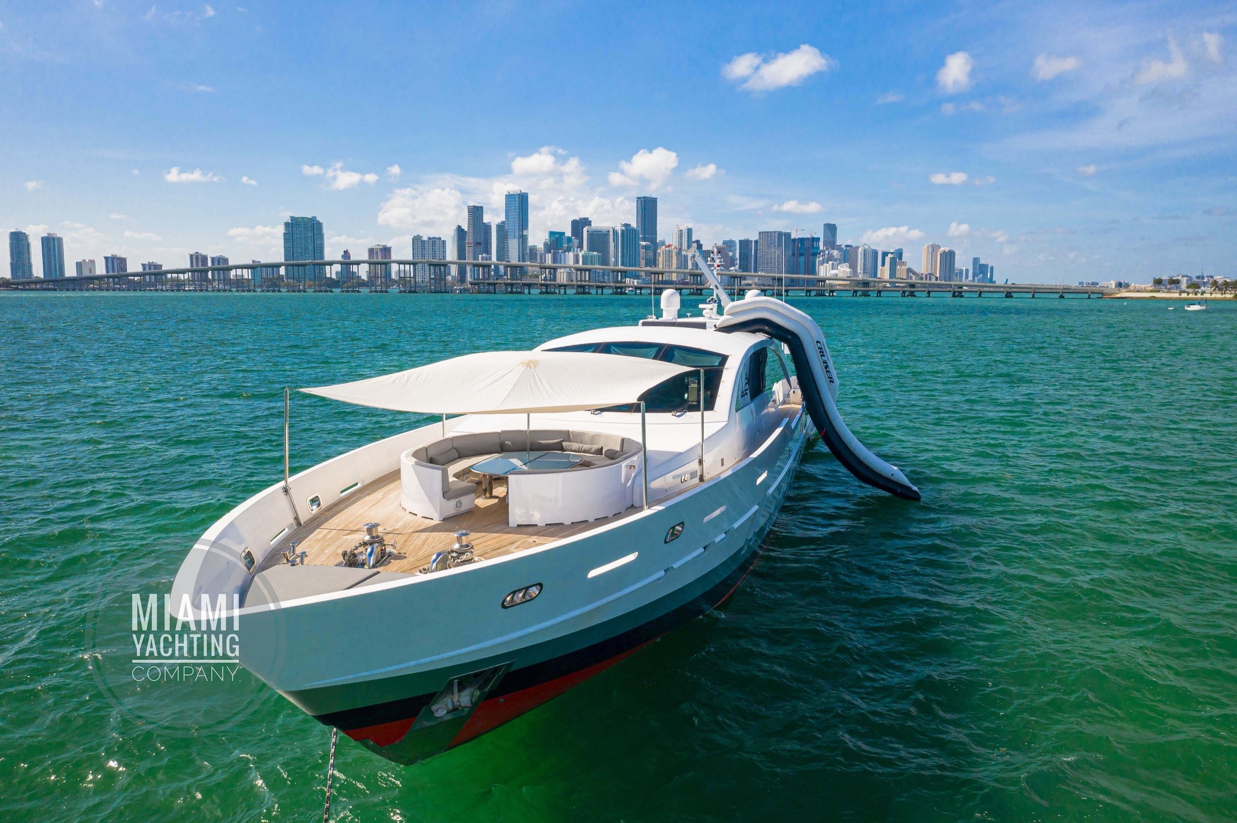 Miami_Yachting_Company_120_Tecnomar5.jpg