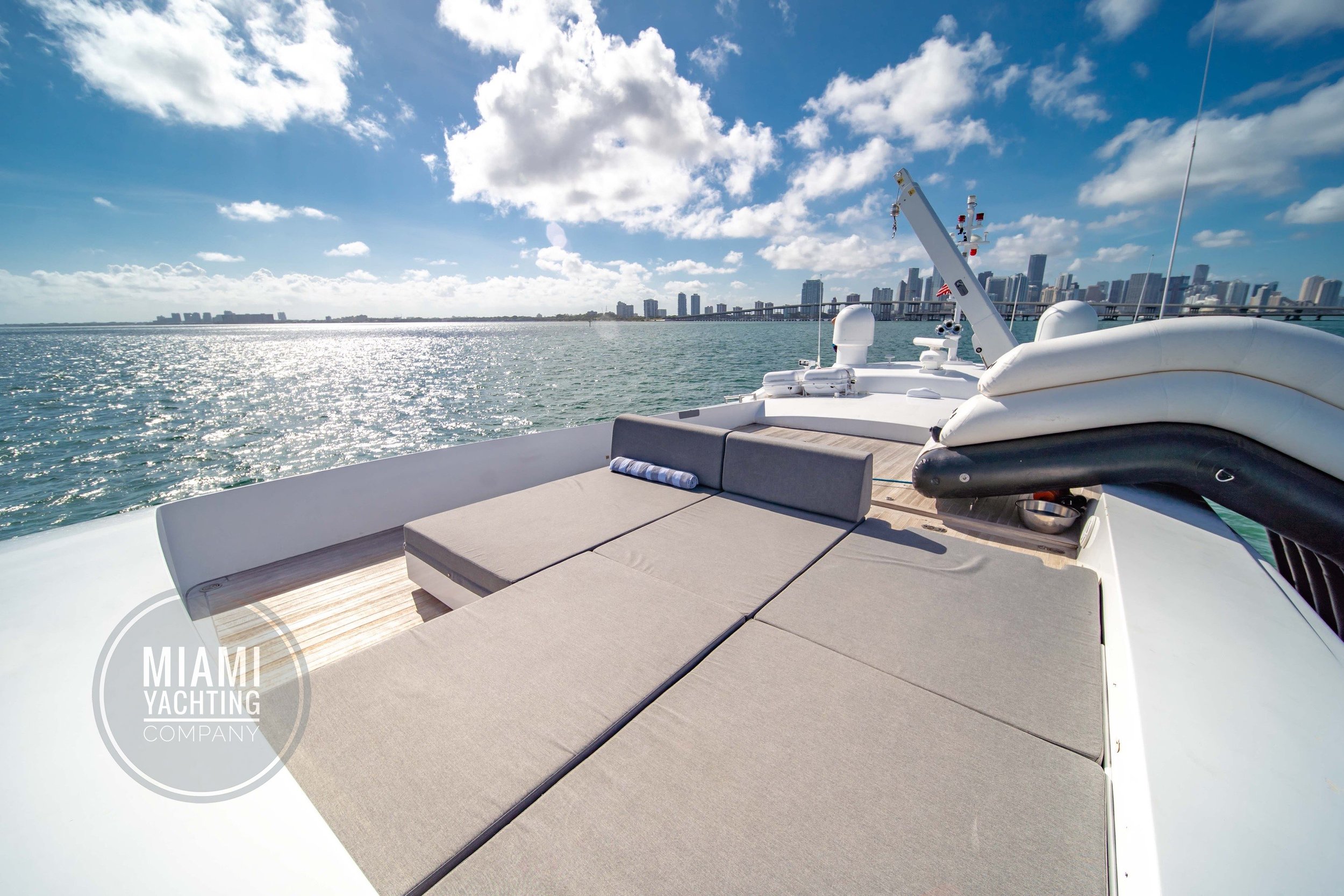 Miami_Yachting_Company_120_Tecnomar68.jpg