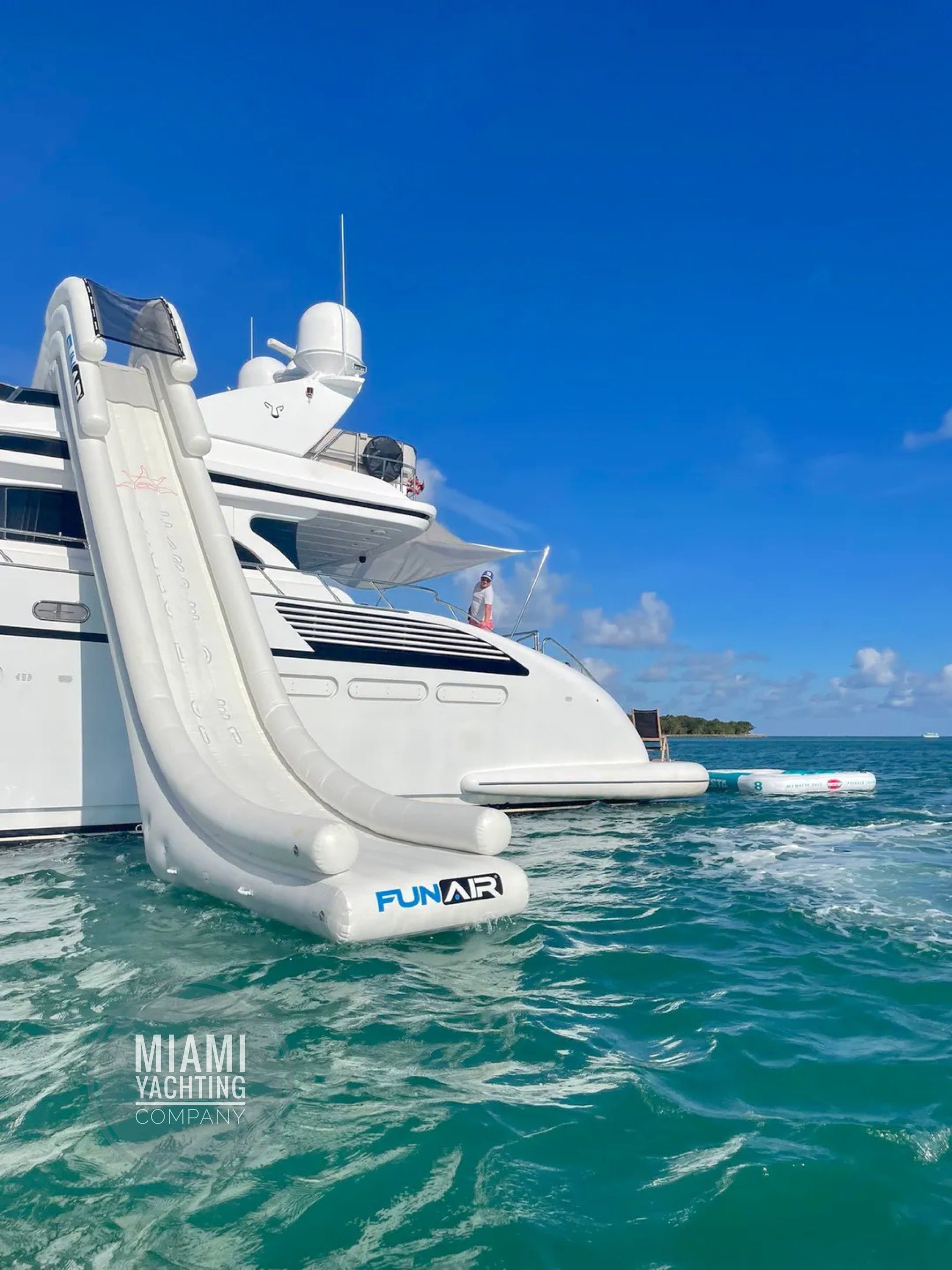Miami_Yachting_Company_105_leopard8 copy.jpg