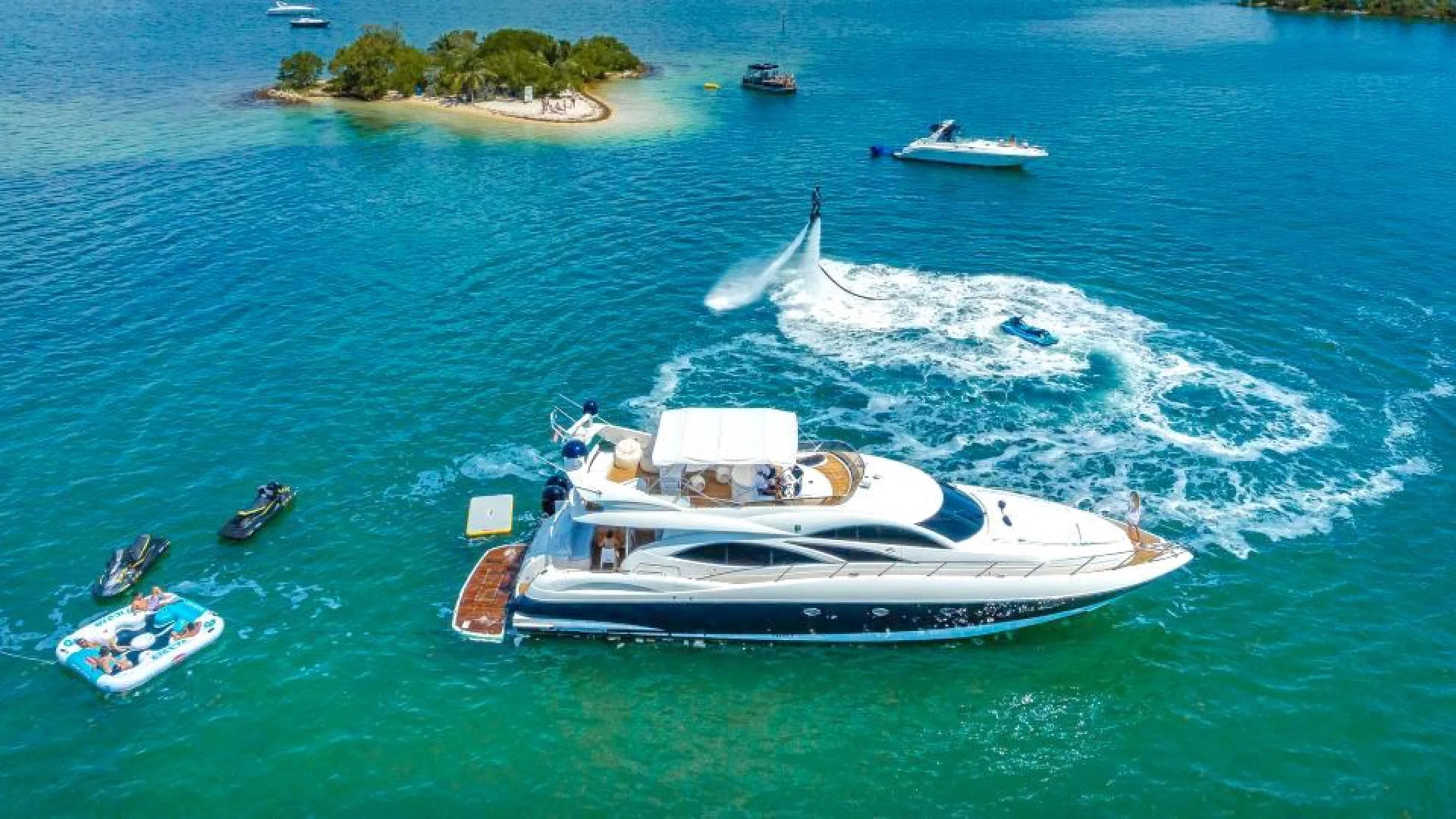Miami_Yachting_Company_74_Sunseeker_Fly28.JPG