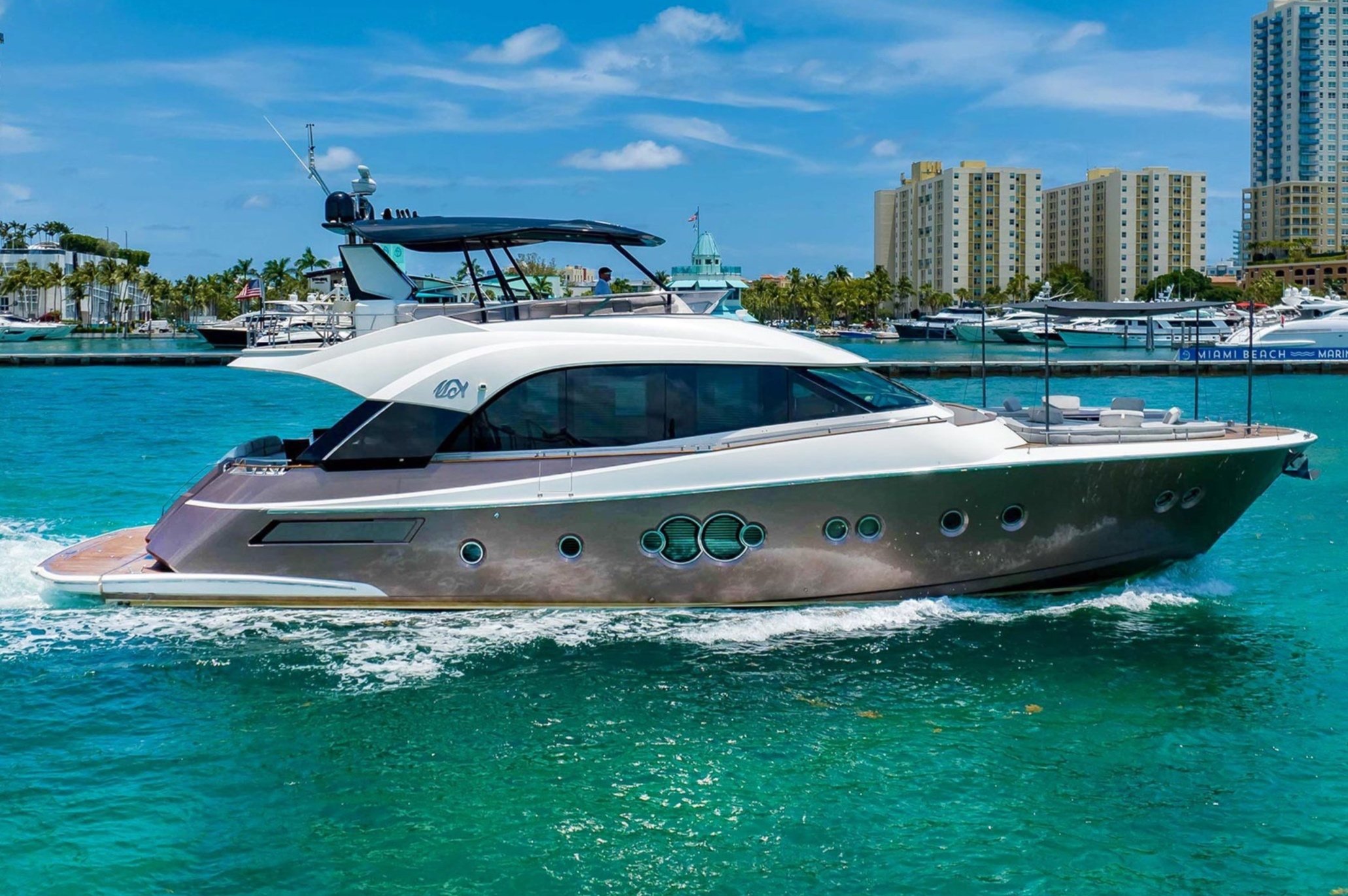 renting yachts in miami