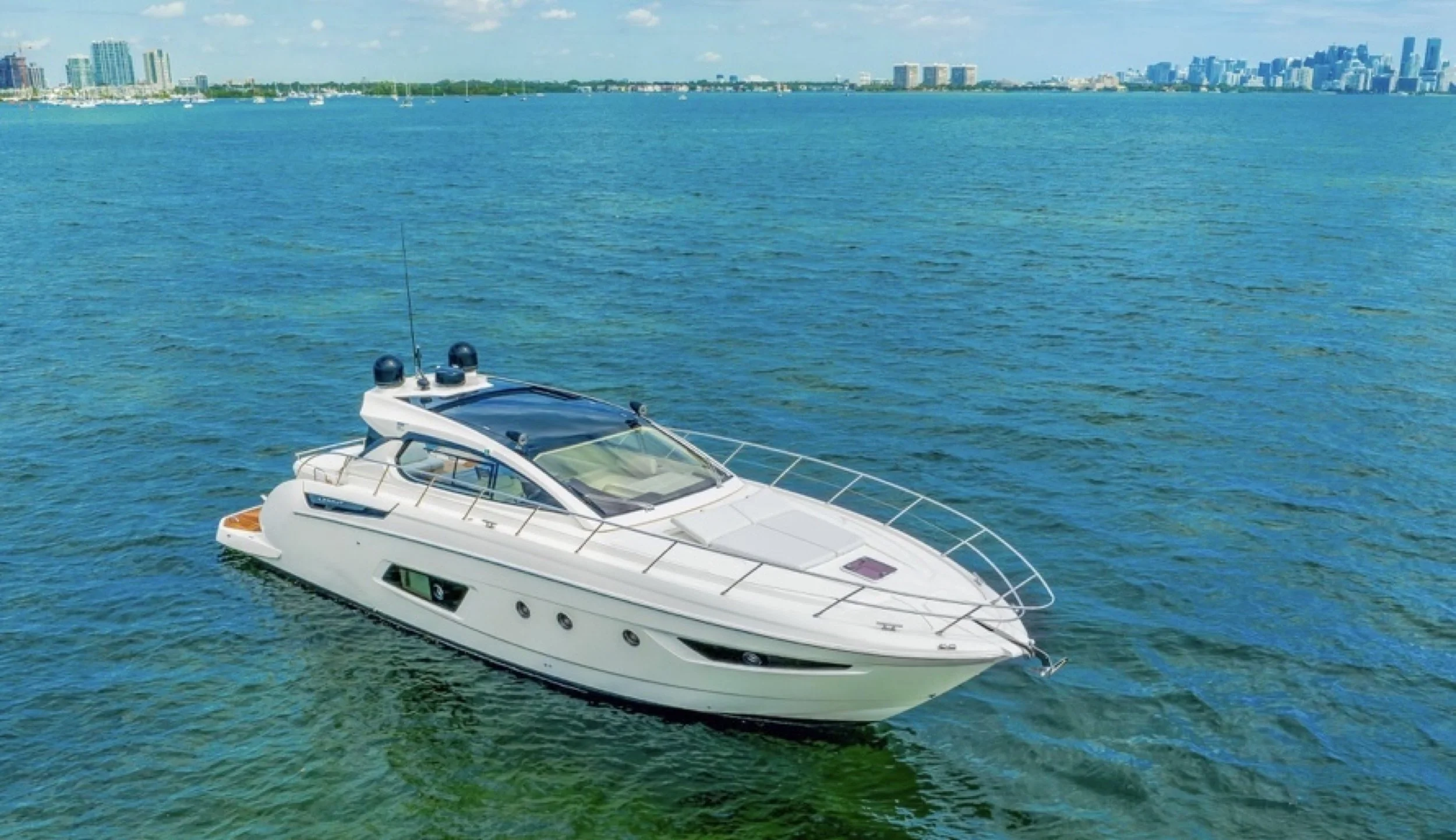 Miami_Yachting_Company_50_Azimut_Atlantis14.jpeg