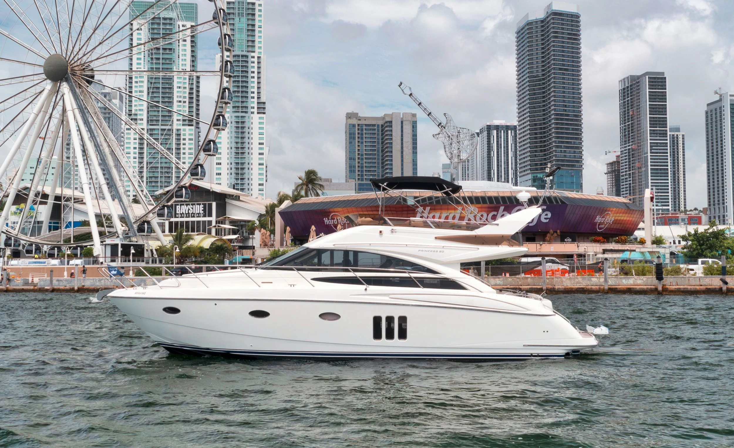 Miami_Yachting_Company_50_Princess41.jpg