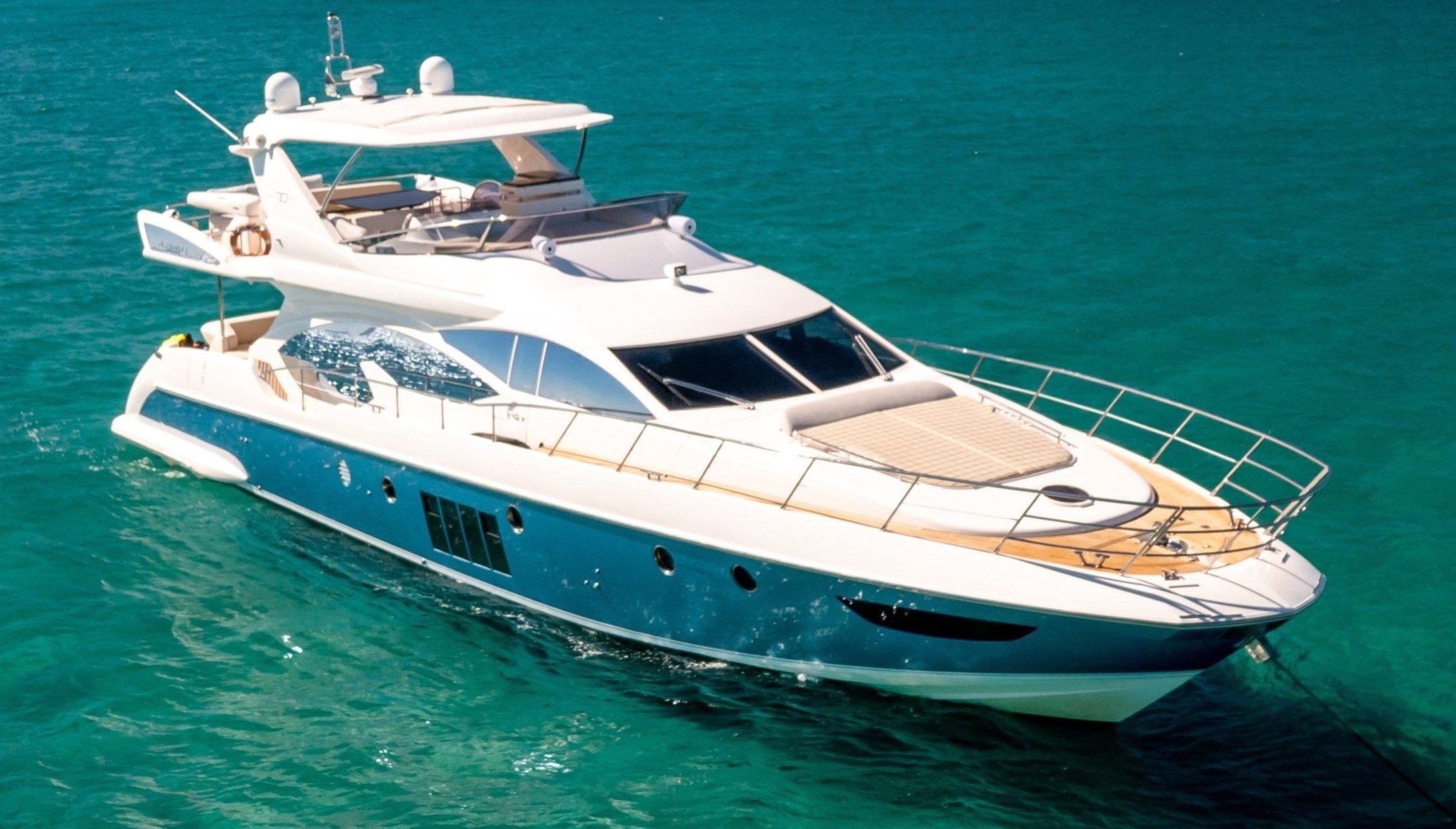 70 ft Azimut Alpha | From $3550 | 13 guest max