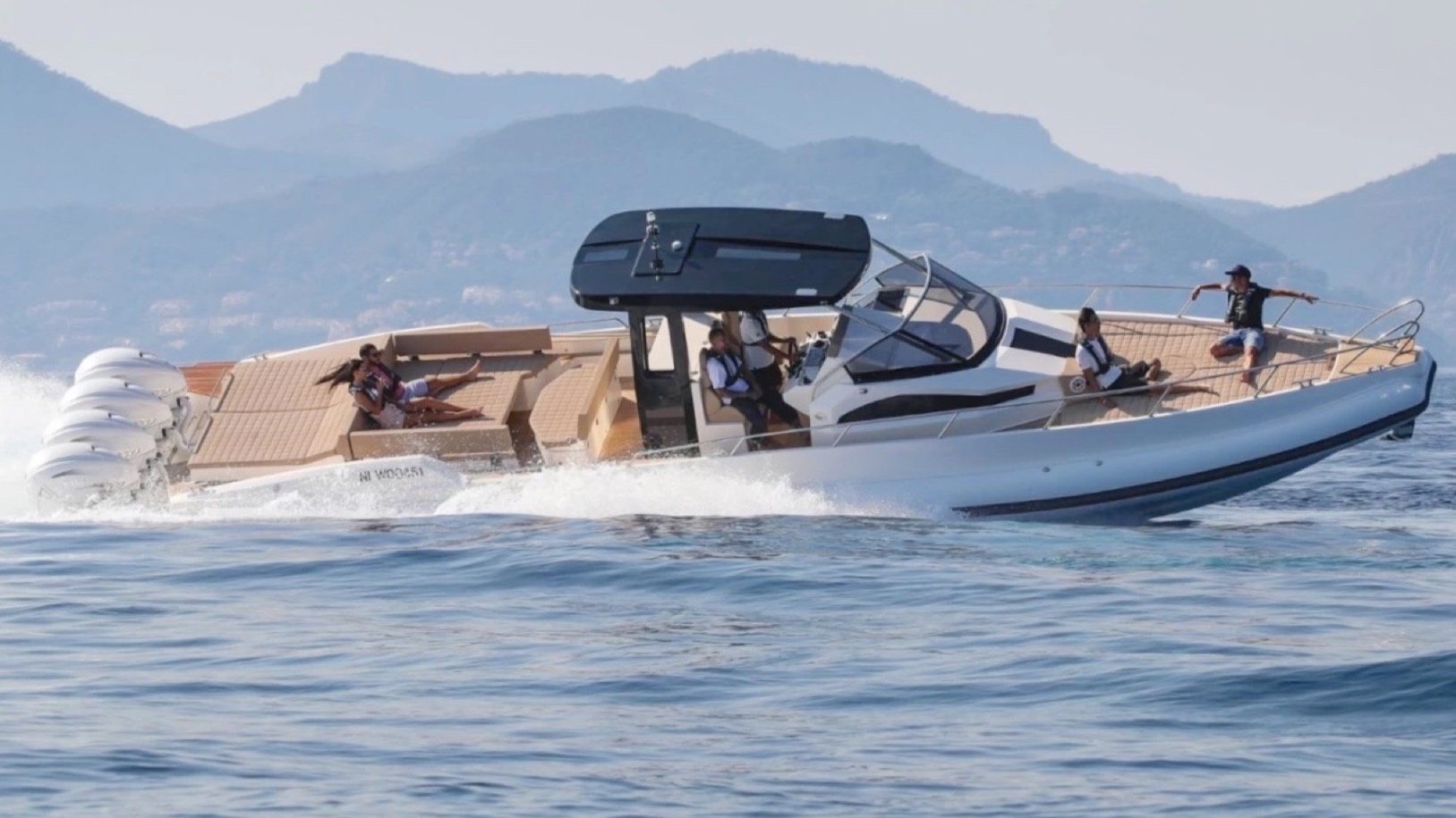 50 ft Capelli | From $1950 | 13 guest max