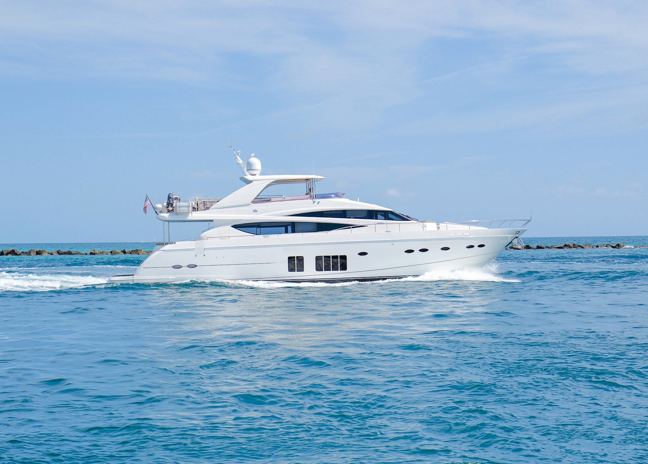 Miami_Yachting_Company_85_Princess4.jpg