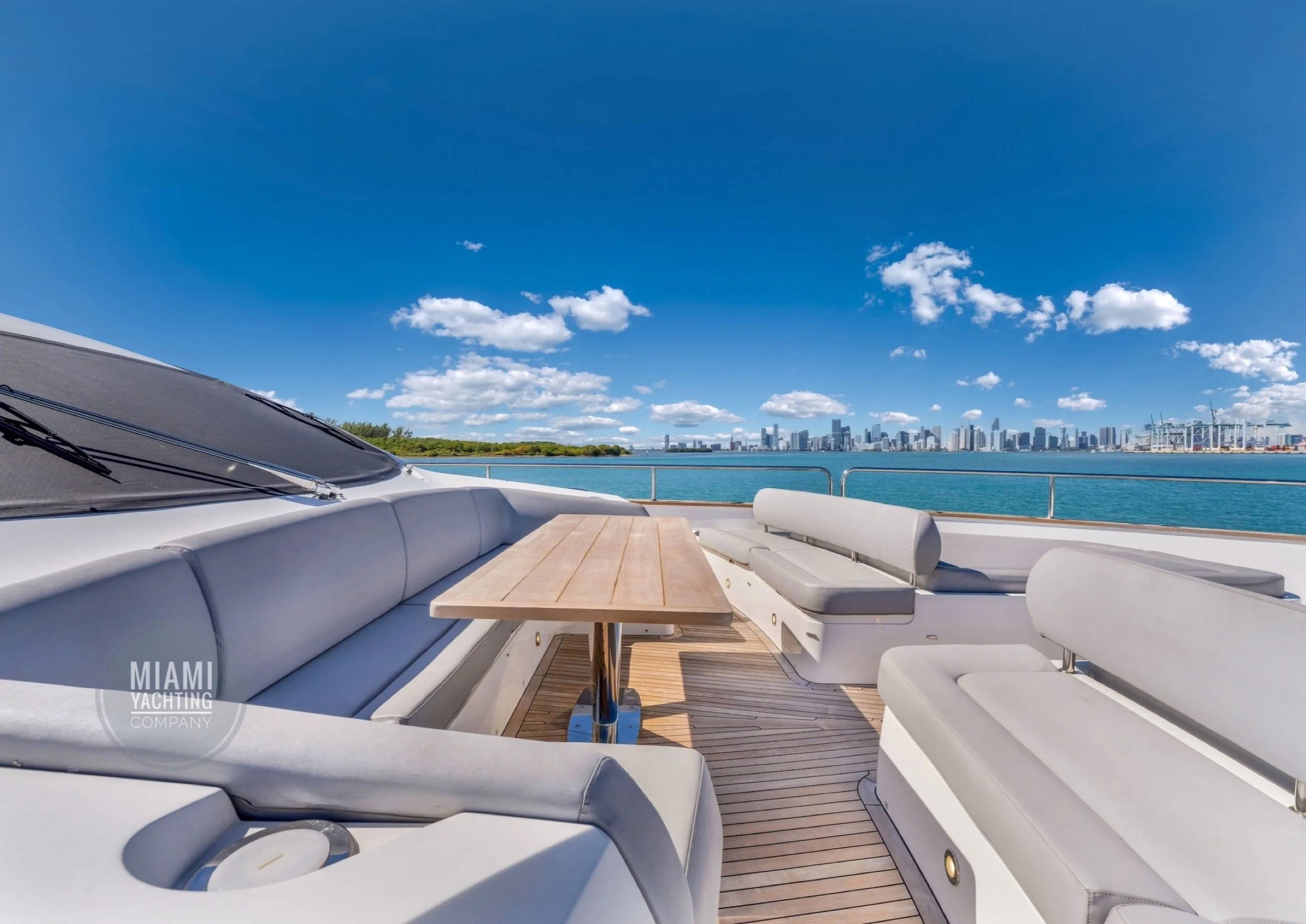 miami_yachting_company_92_Sunseeker55.jpeg
