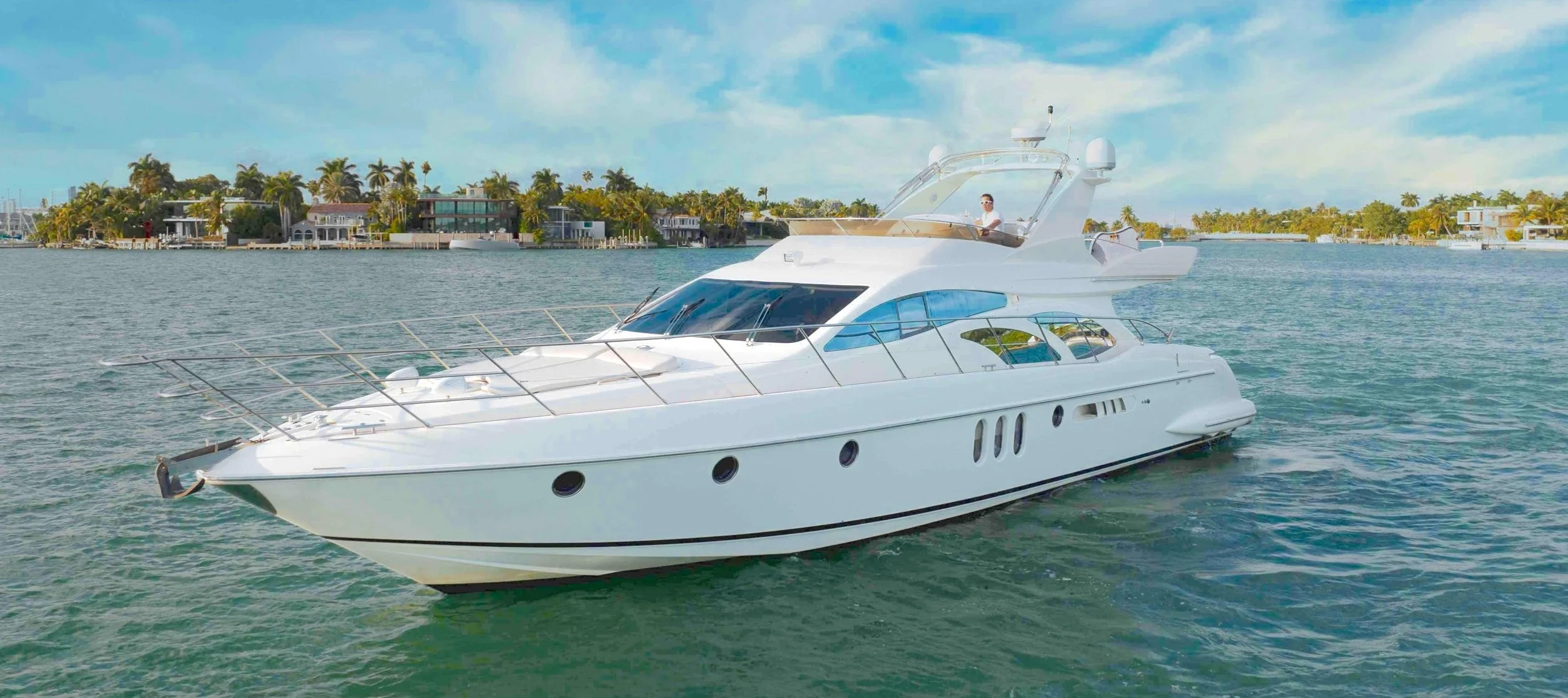 62 Azimut | $2600 | 13 ⚘