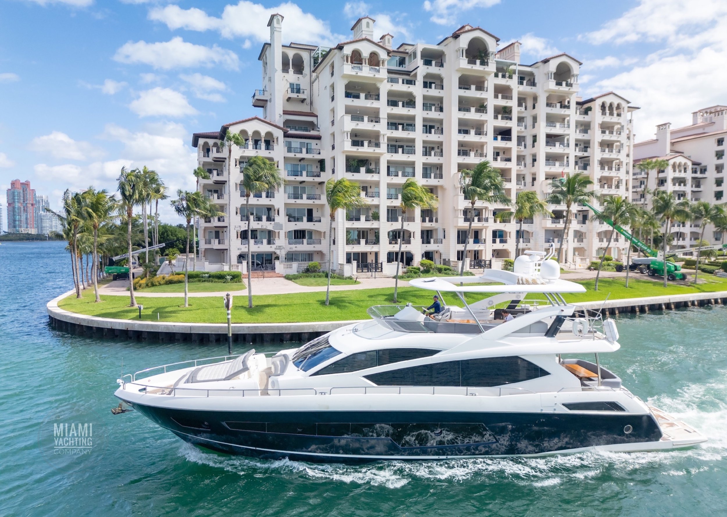 Miami_yachting_company_75_Sunseeker11.jpeg