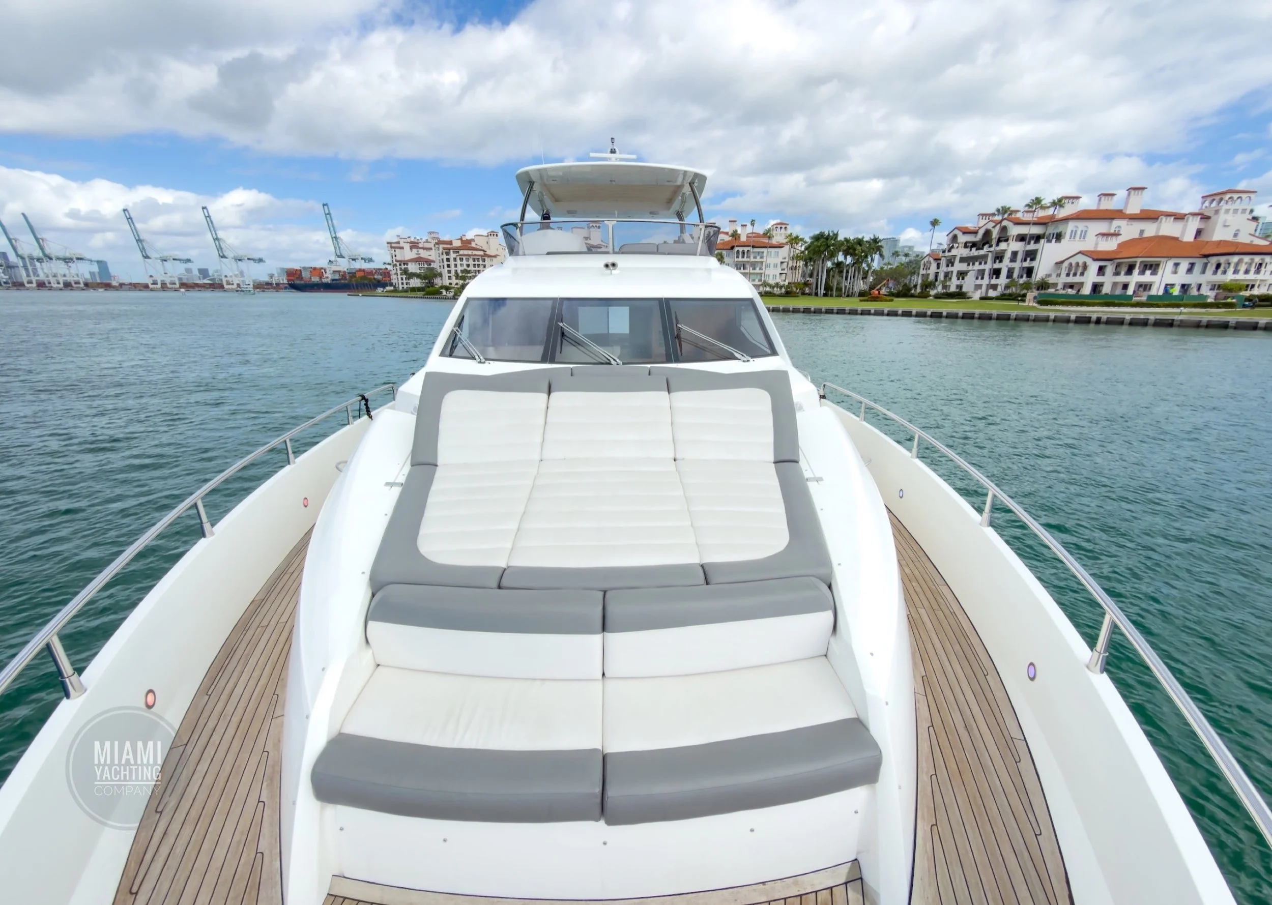 Miami_yachting_company_75_Sunseeker20.jpeg
