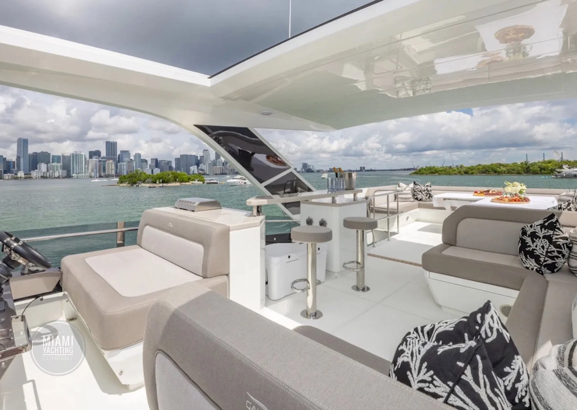 Miami_yachting_company_68_galeon_640_47.jpeg