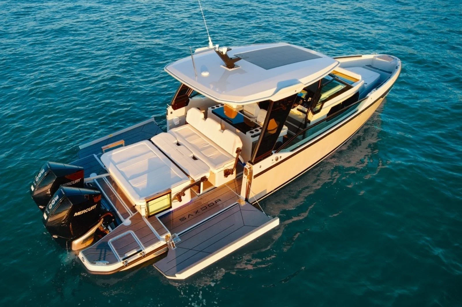 32 Saxdor | $1050 | 10 ⚘