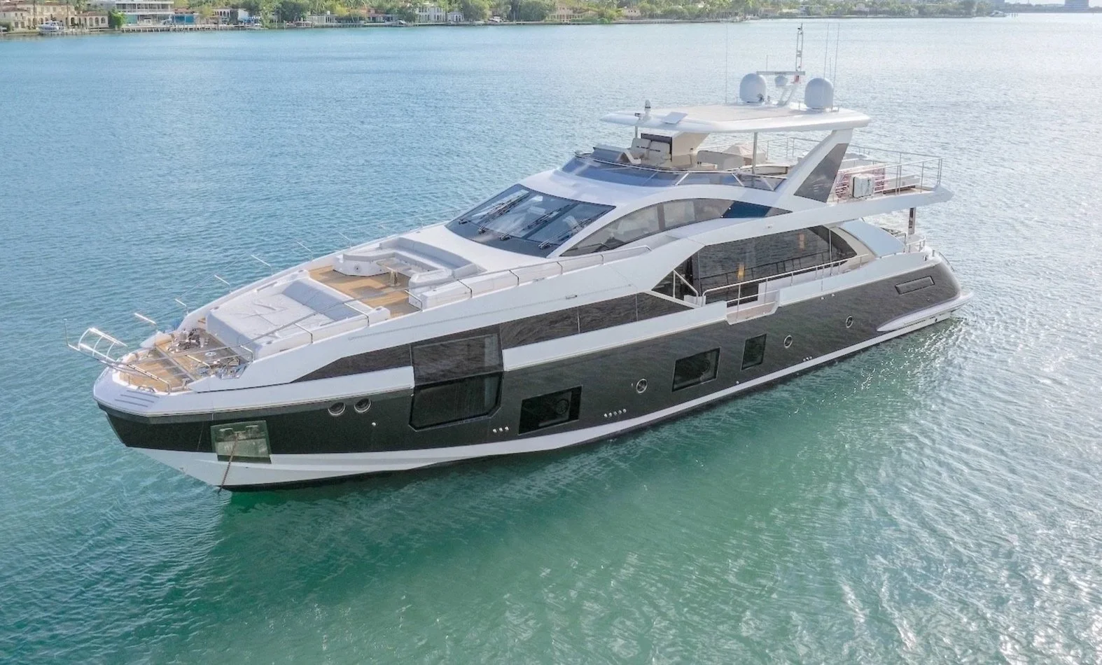 88 Azimut | $6500 | 13 ⚘