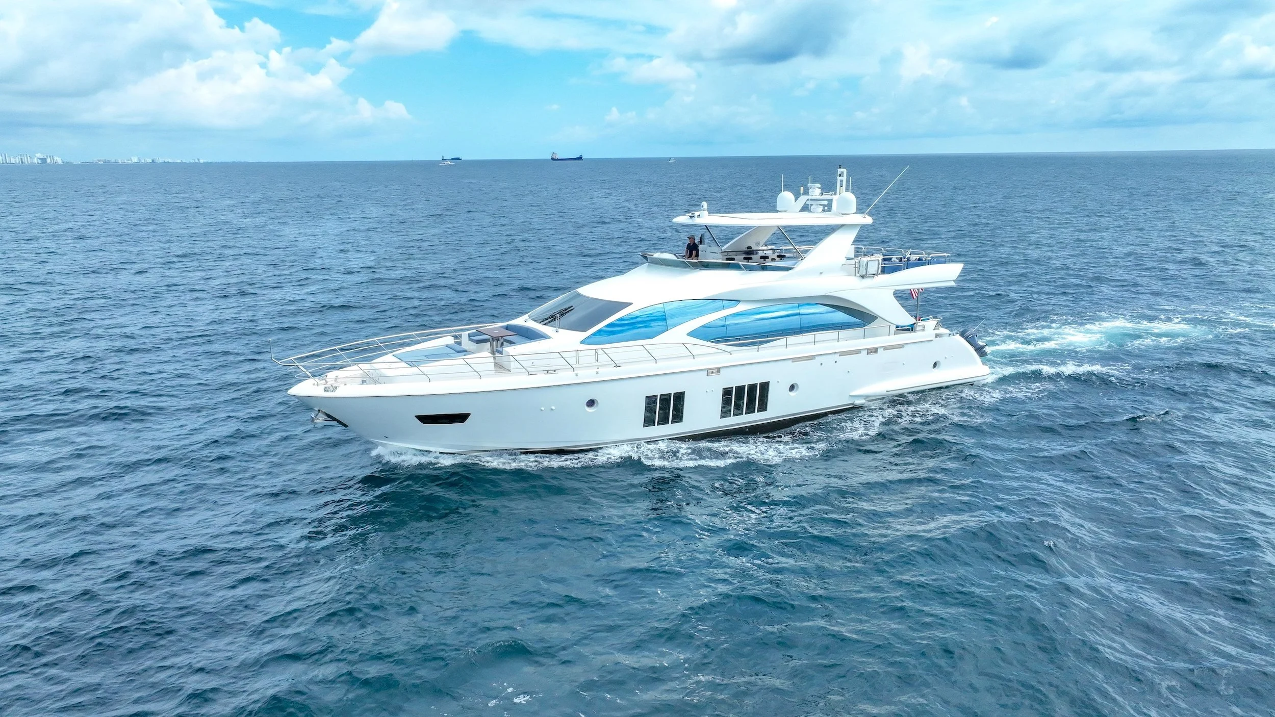 Miami_Yachting_Company_84_Azimut28.jpg