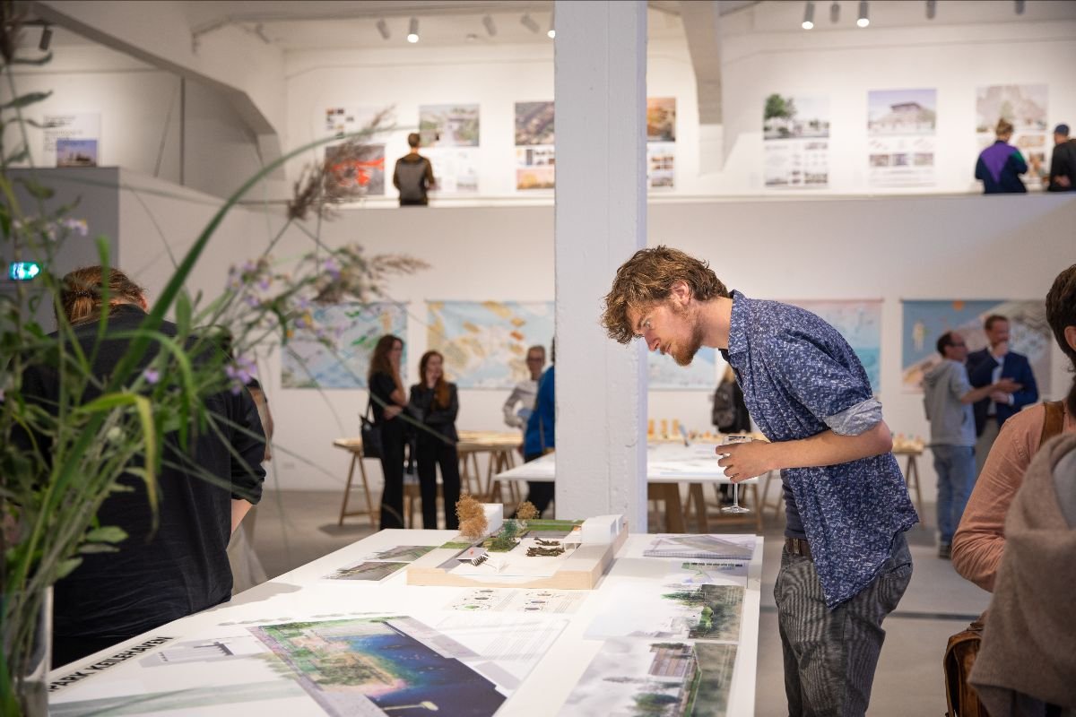 Nieuwsflits: uitnodiging opening tentoonstelling ‘HOE WILLEN WE BOUWEN M4H 2030’ in Keilepand