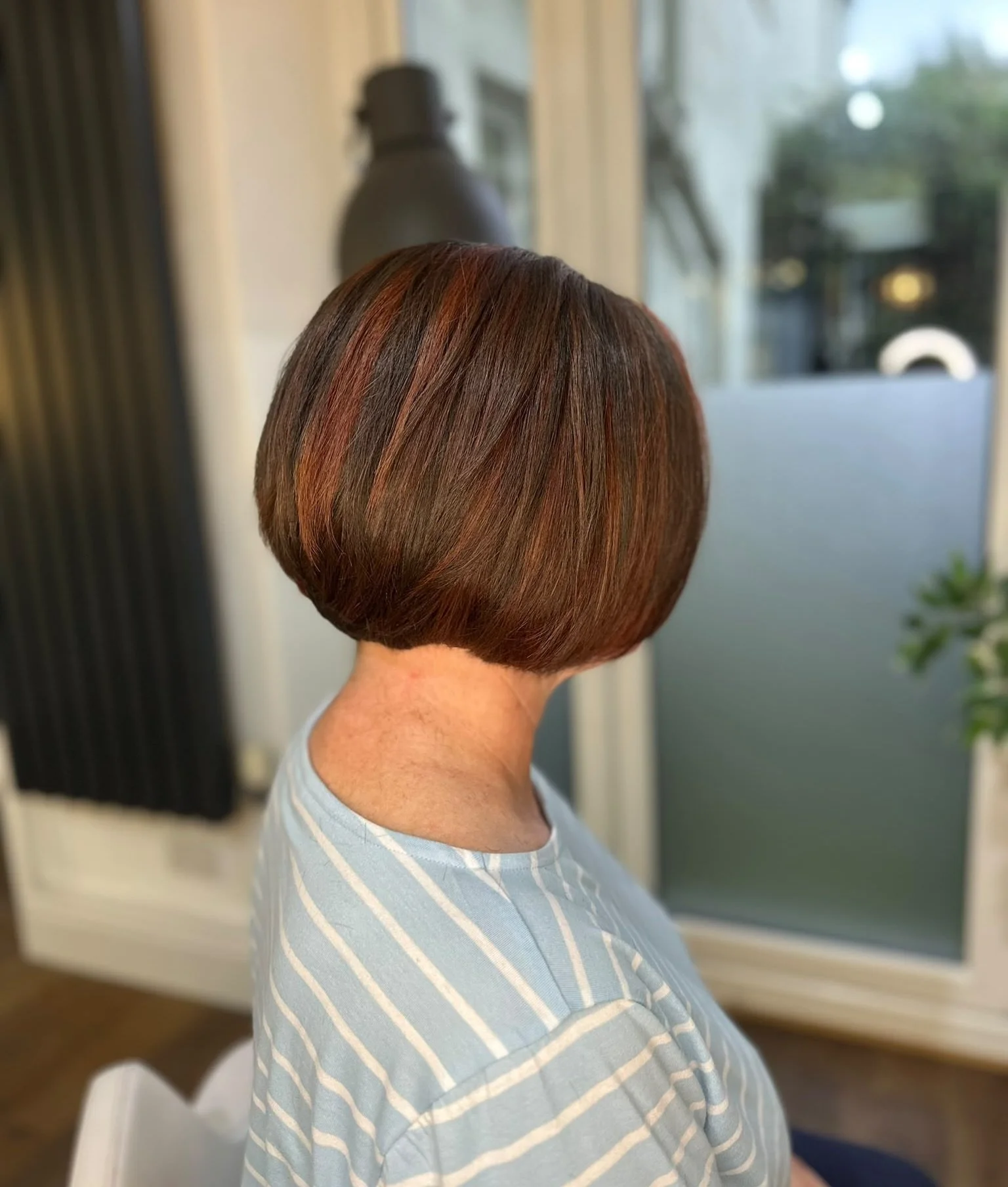 The copper tones just keep on coming 🧡✨ How gorgeous is this rich copper colour paired with this sleek, classic cut?!

Created by Jess 🤎

#copperhair #classicbob #cowbridgehairdresser #marianilaprofessional