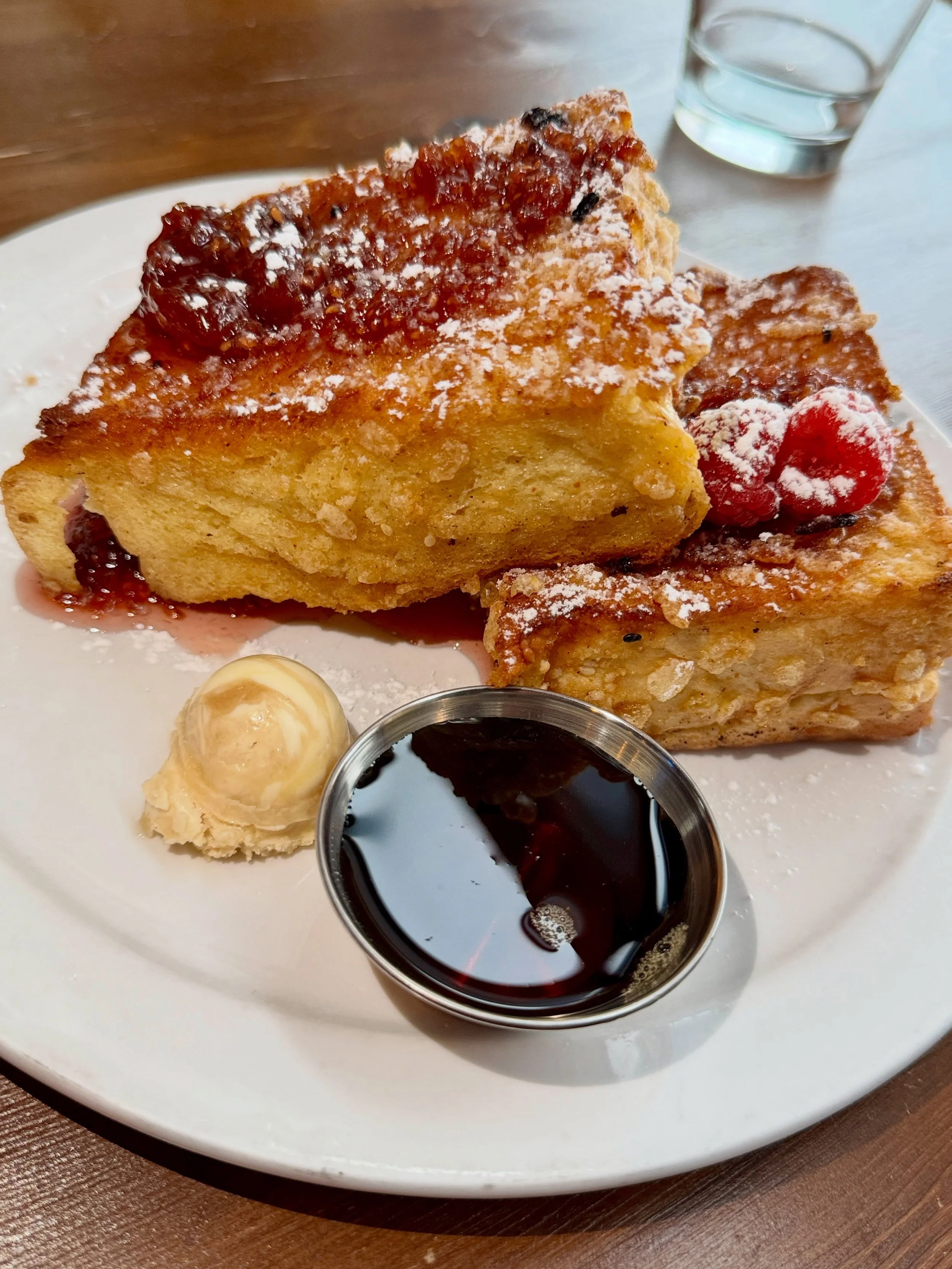 Attendance is optional. French toast is not. 🍓📚

Golden, crispy edges, berry goodness, powdered sugar, brown sugar butter and maple syrup waiting on the side.

This is the kind of assignment we actually look forward to. 😌

#schoolrestaurant #liber
