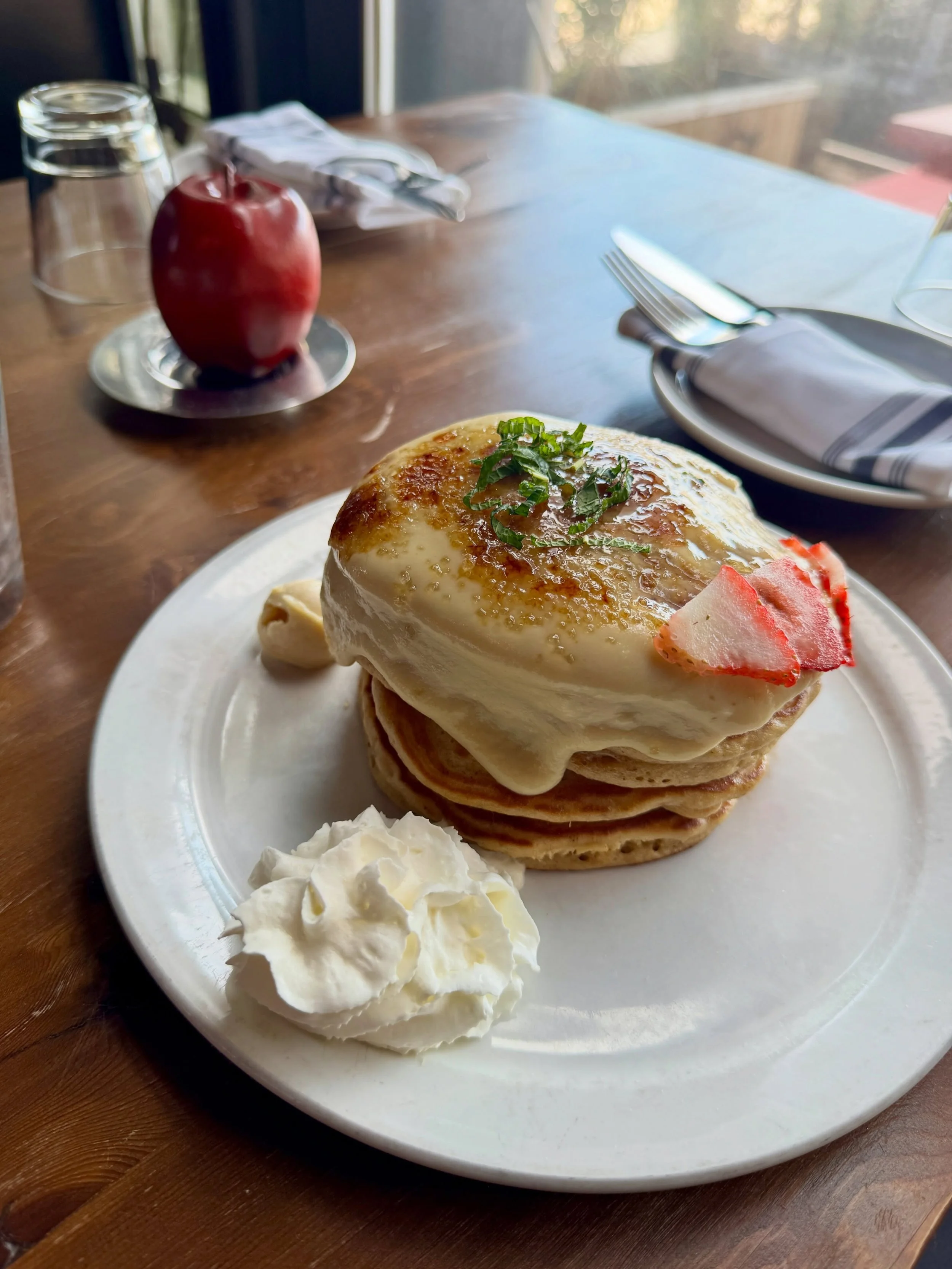 Homecoming came a little early this year. 🍂🥞

Meet our Gingerbread Homecoming Pancakes! November&rsquo;s feature and possibly our coziest assignment yet.

Gingerbread pancakes topped with maple custard, torched sugar and cr&egrave;me br&ucirc;l&eac