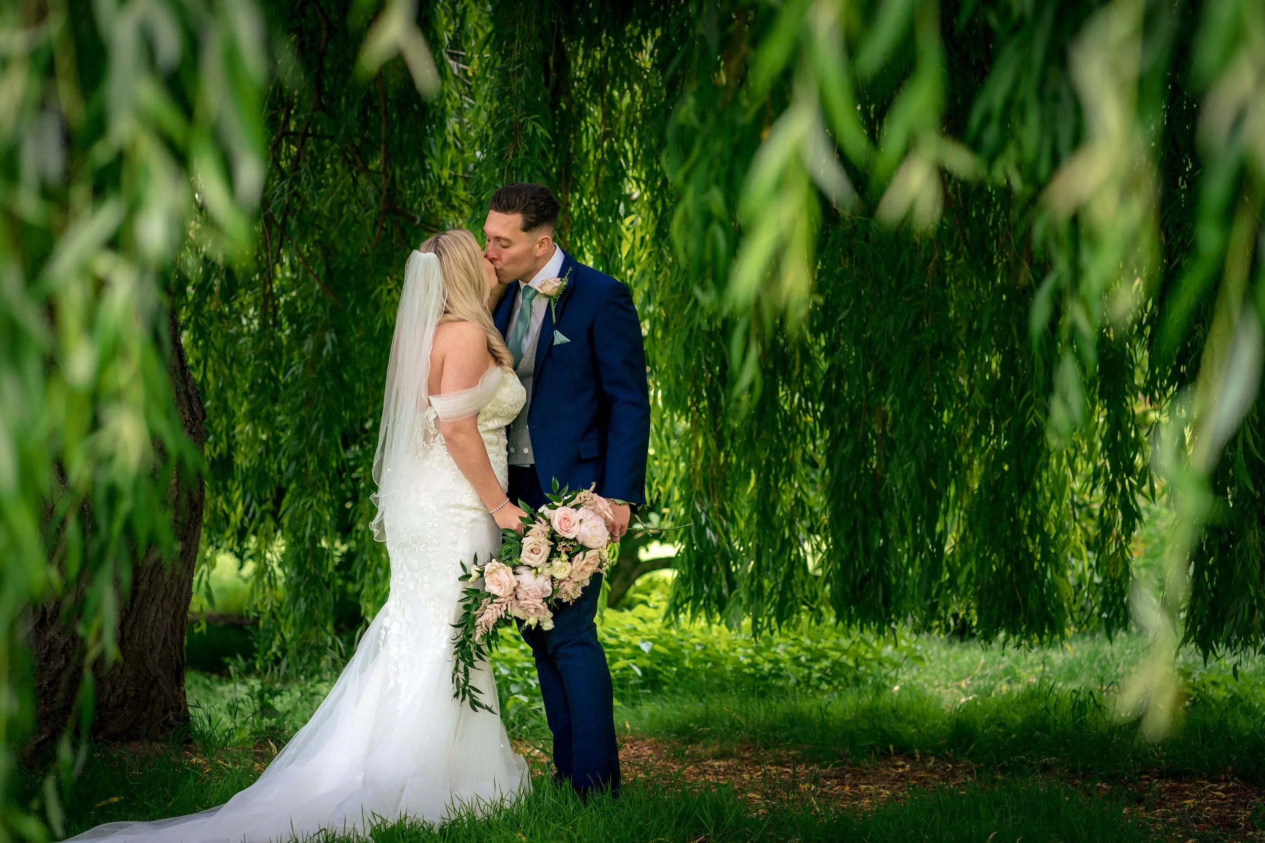 Kent Wedding Photographer 003.JPG