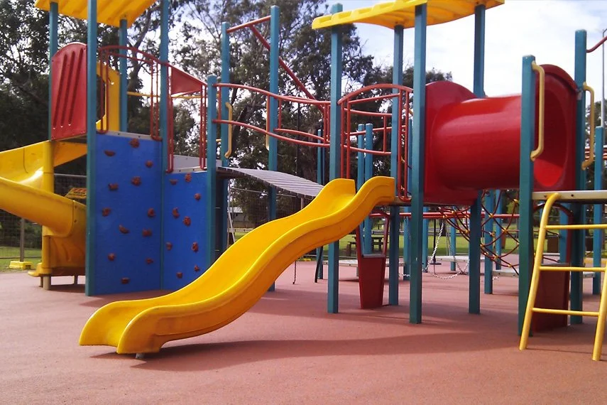 PlayFlecks rubber surfacing playground
