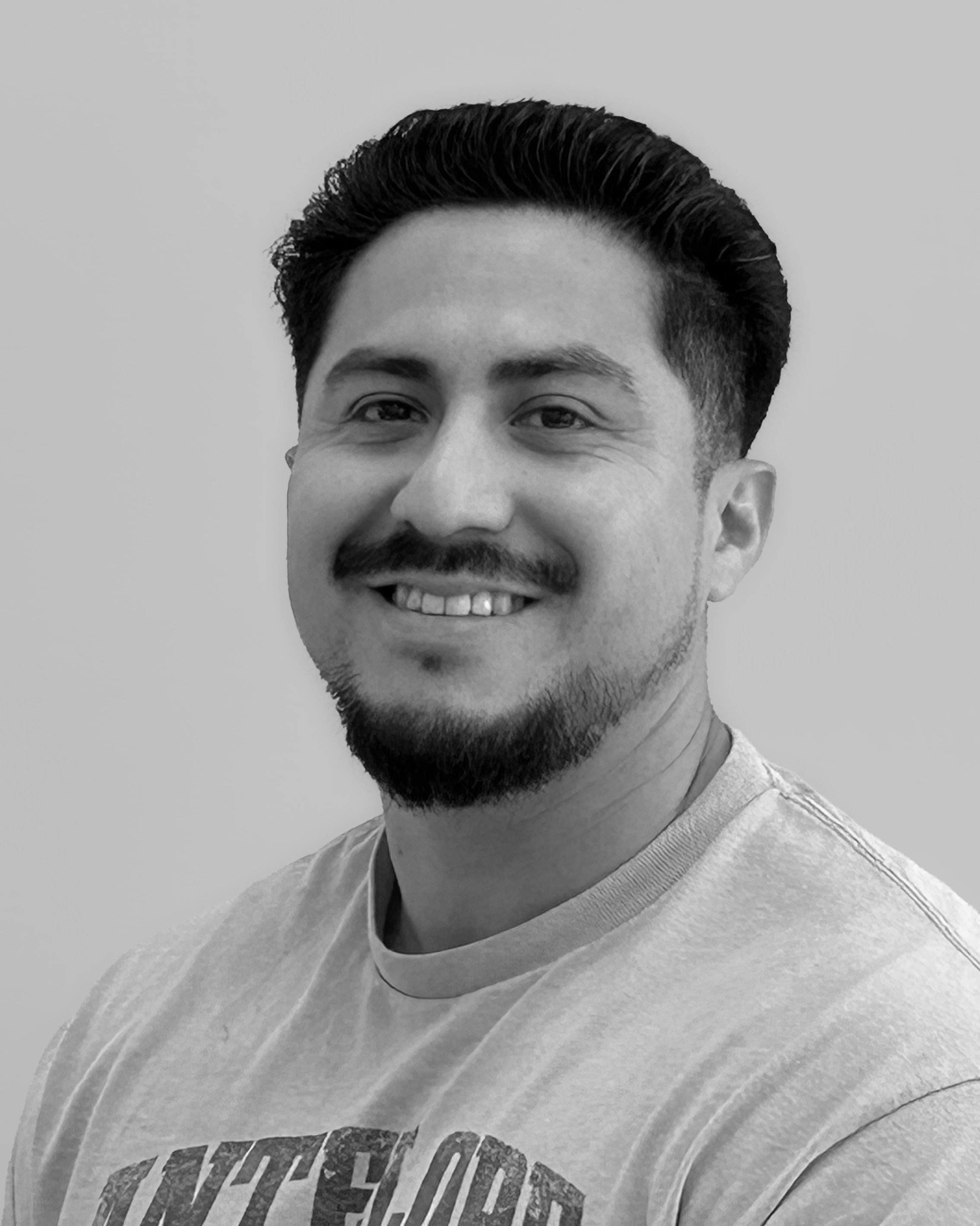 Johnny Sotelo, Site Assistant
