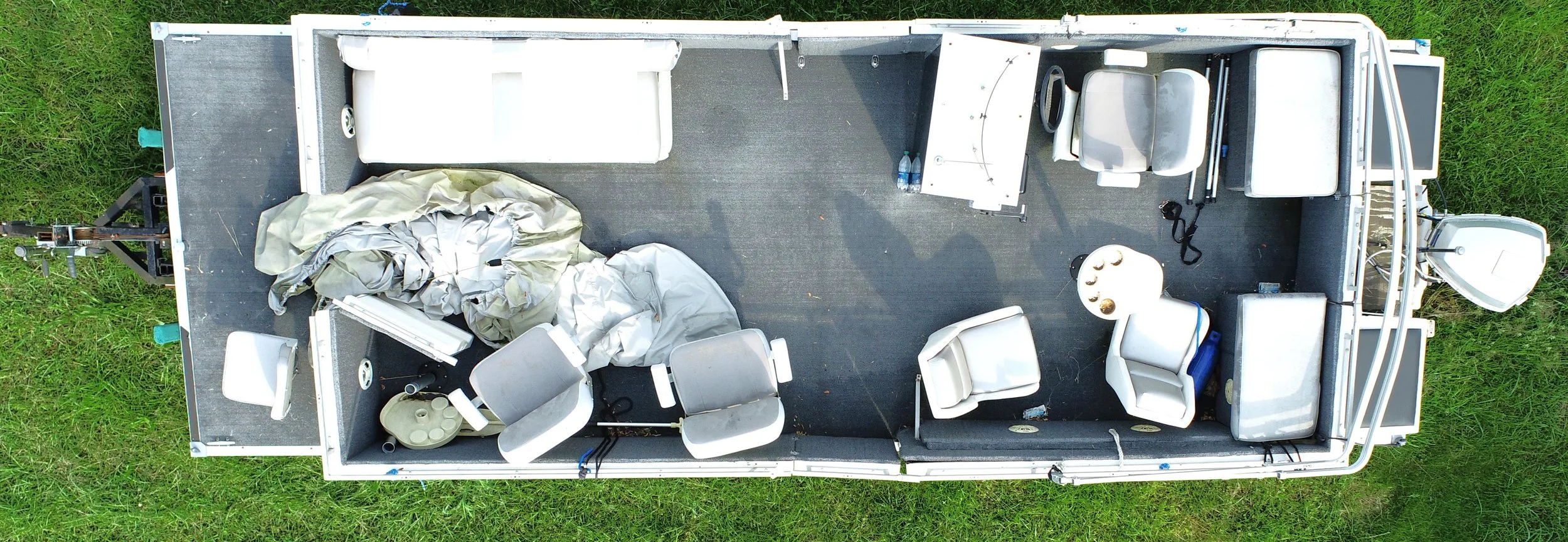 1985 Skipper Craft w/ Evinrude 2 Stroke engine and Trailer