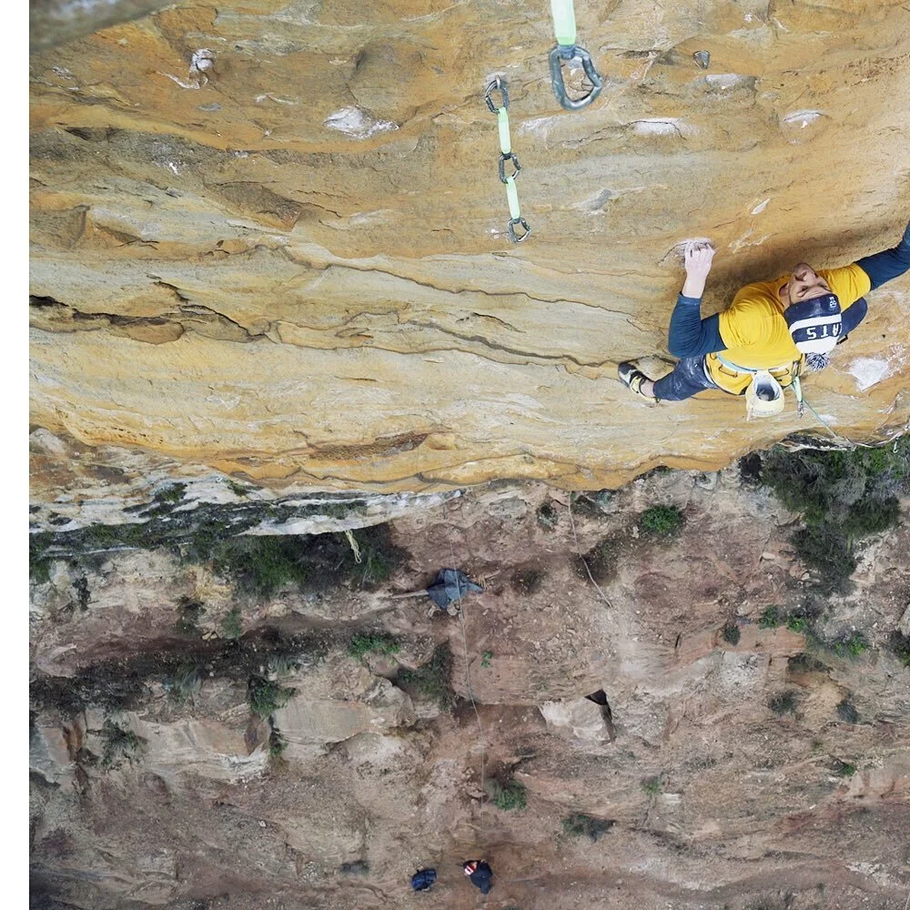 There are some exciting things cooking down at Elphinstone!
@jake_bresnehan on his current project, Schweinebaumeln / 35
.
.
.
#climbing #sport #sportclimbing #bluemountains #blackhealth #outdoors #outdoorphotography #adventure #adventurefilm #advent