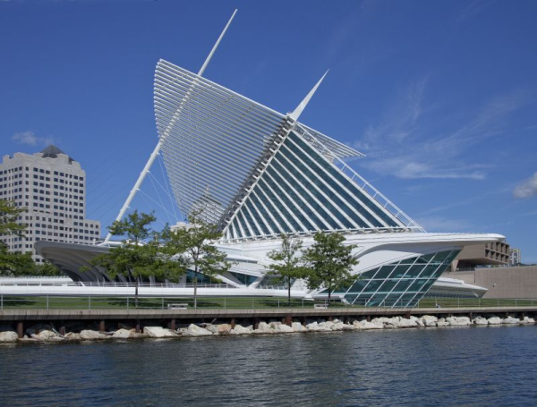 MilwaukeeArtNEW08 Super Sky.jpg