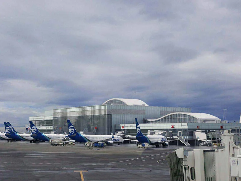 Erie Architectural Products Unitized CW Seatac.jpg