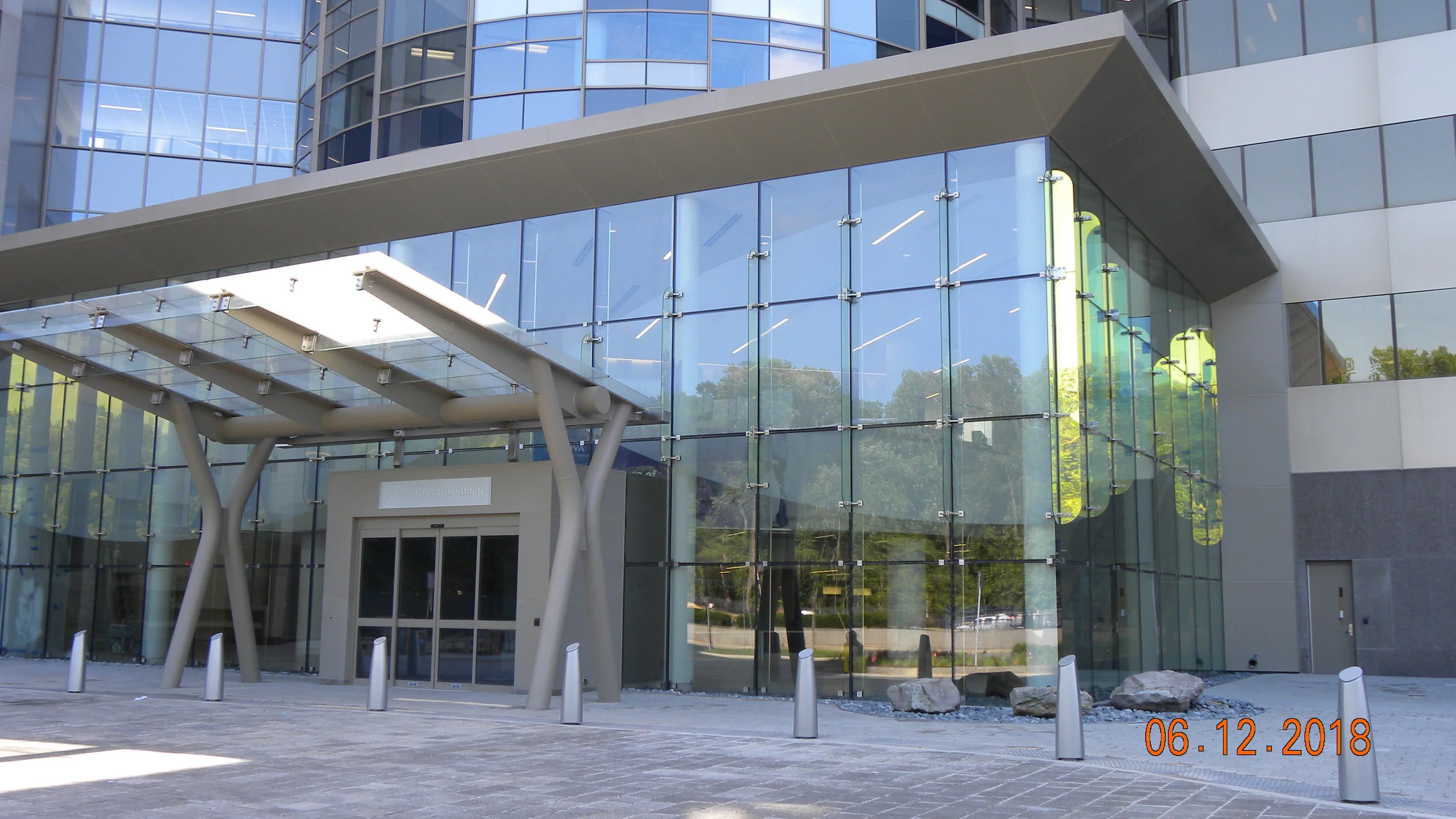 Structural Glass Landmark Facades Pechanga Giroux Glass 4.JPG