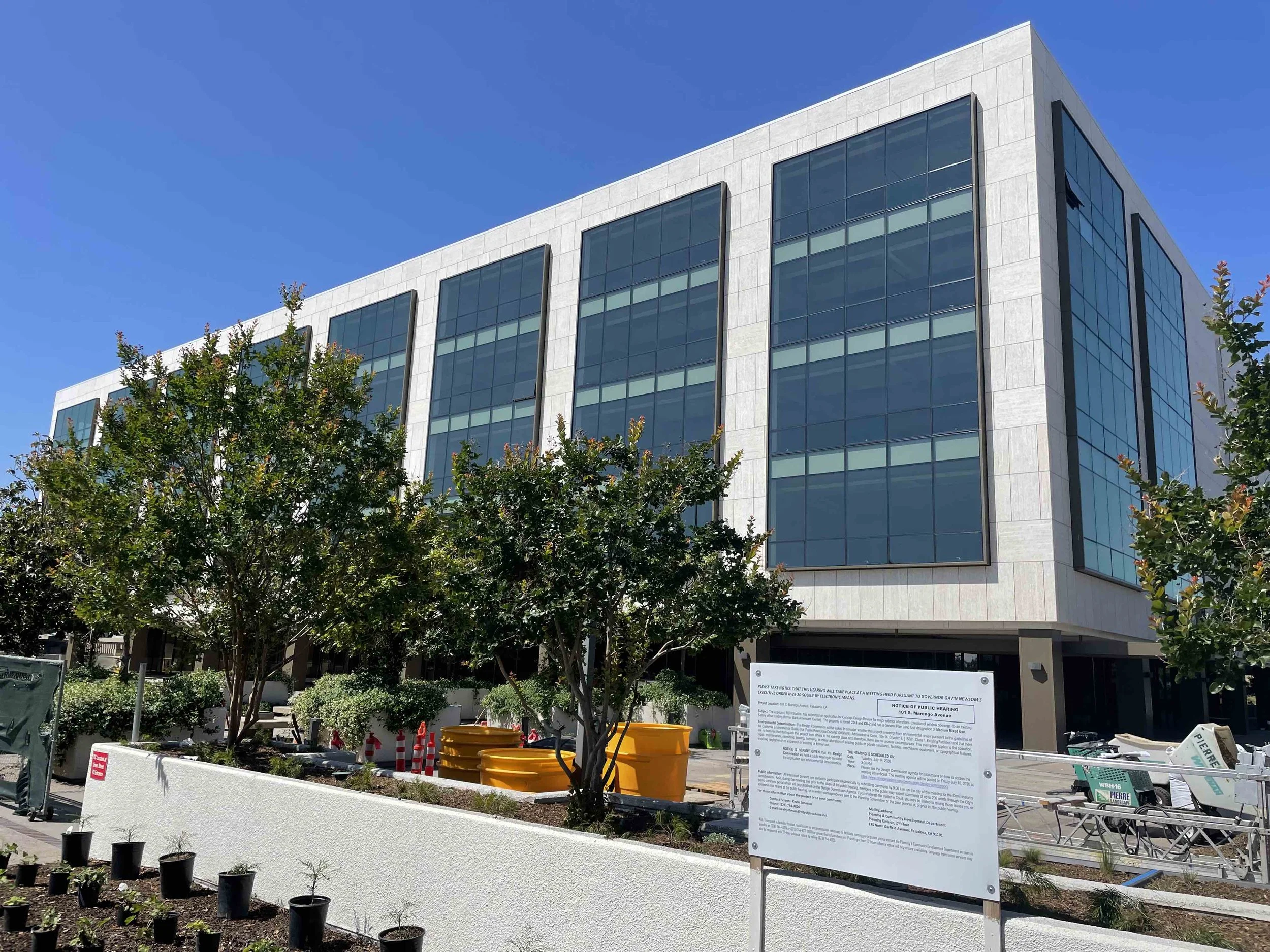 YKK Vitrum Glass Aragon Construction 101 S Pasadena.jpg