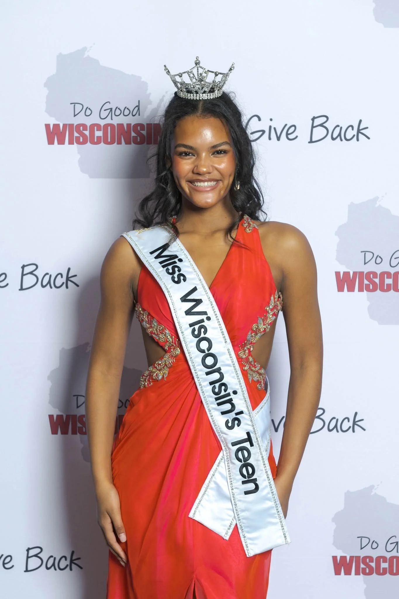 Do-Good-Wisconsin-2026-Gala-for-good-2023-8.jpg
