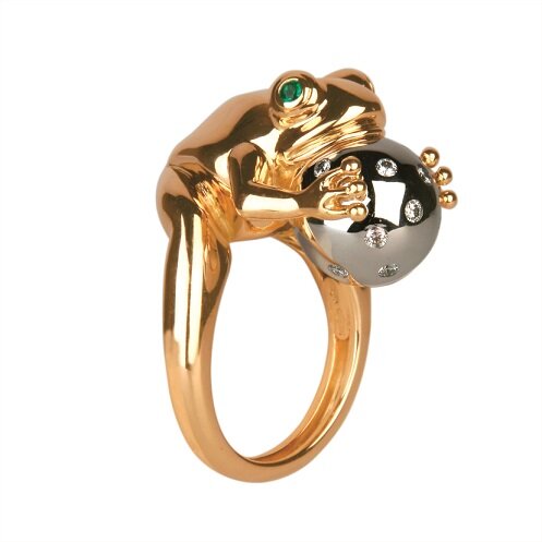 Grenouille Frog ring in yellow gold.jpg
