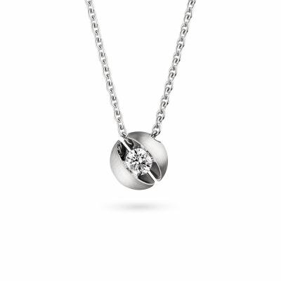 Calla necklace in white gold.jpg