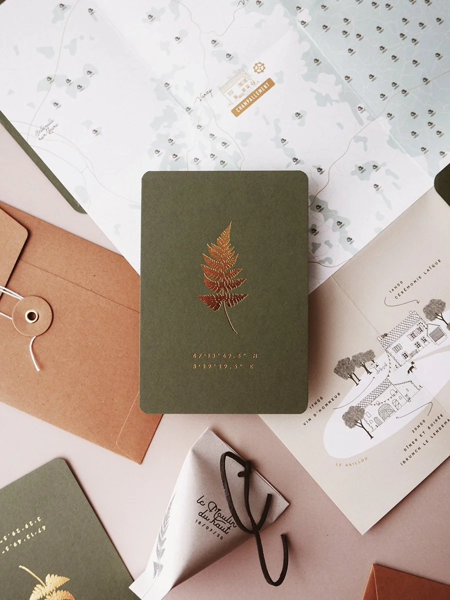 Faire-part de mariage format passeport — illustration carte intérieure, mariage intimiste à la maison