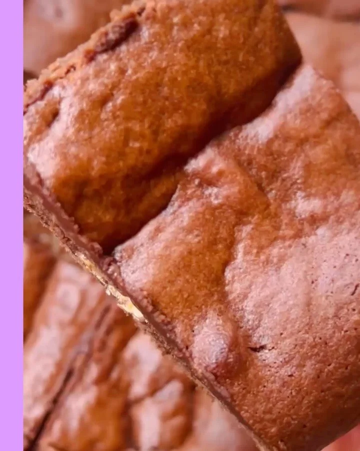 Malted, not shaken. Brownies with body. Blondies with a coffee soul. A quiet moment & something warm to sip… let’s gooooo! Available at @northseacoffee @tideandearth this weekend! π«βοΈππΌ